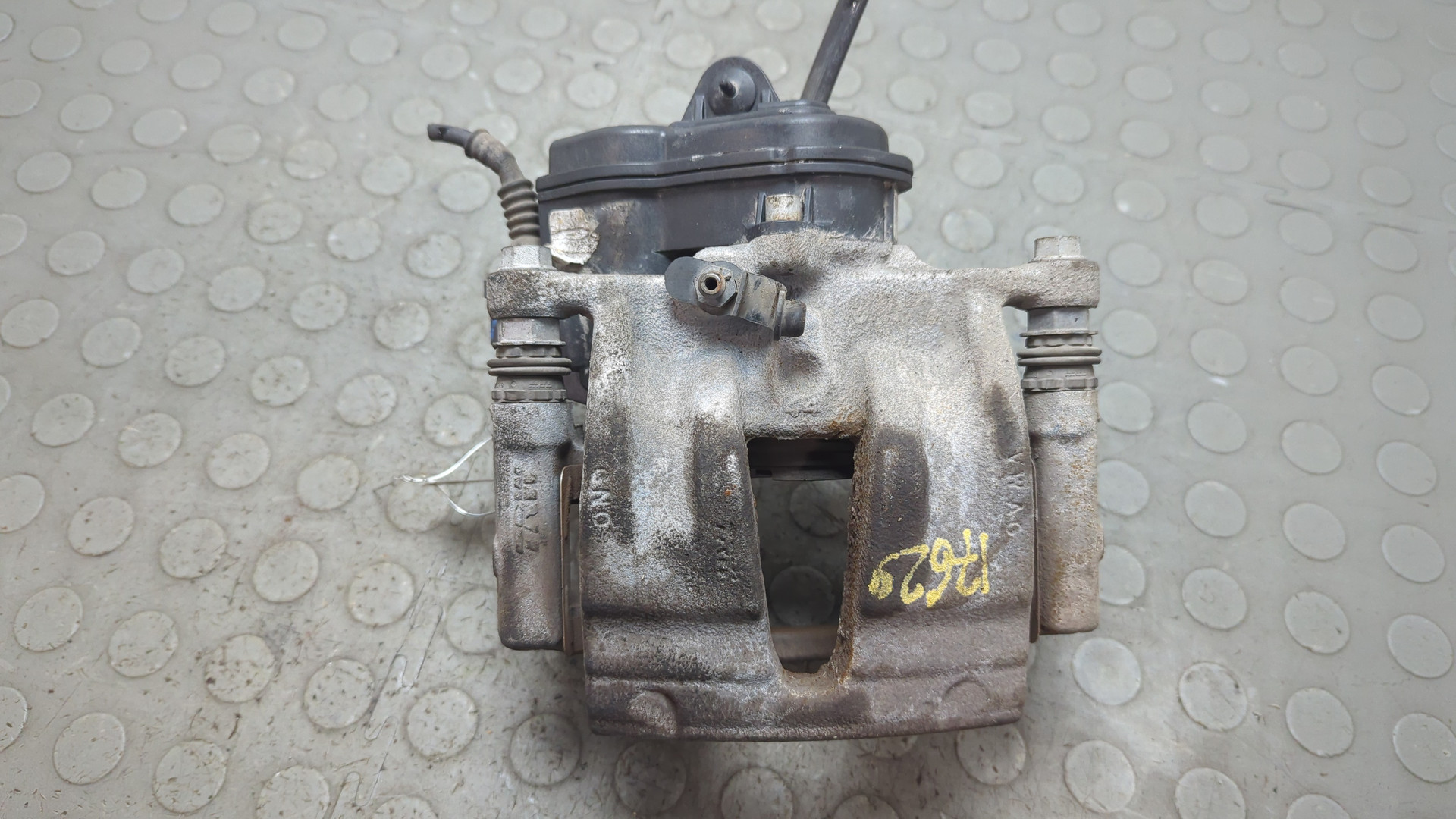 Суппорт задний правый