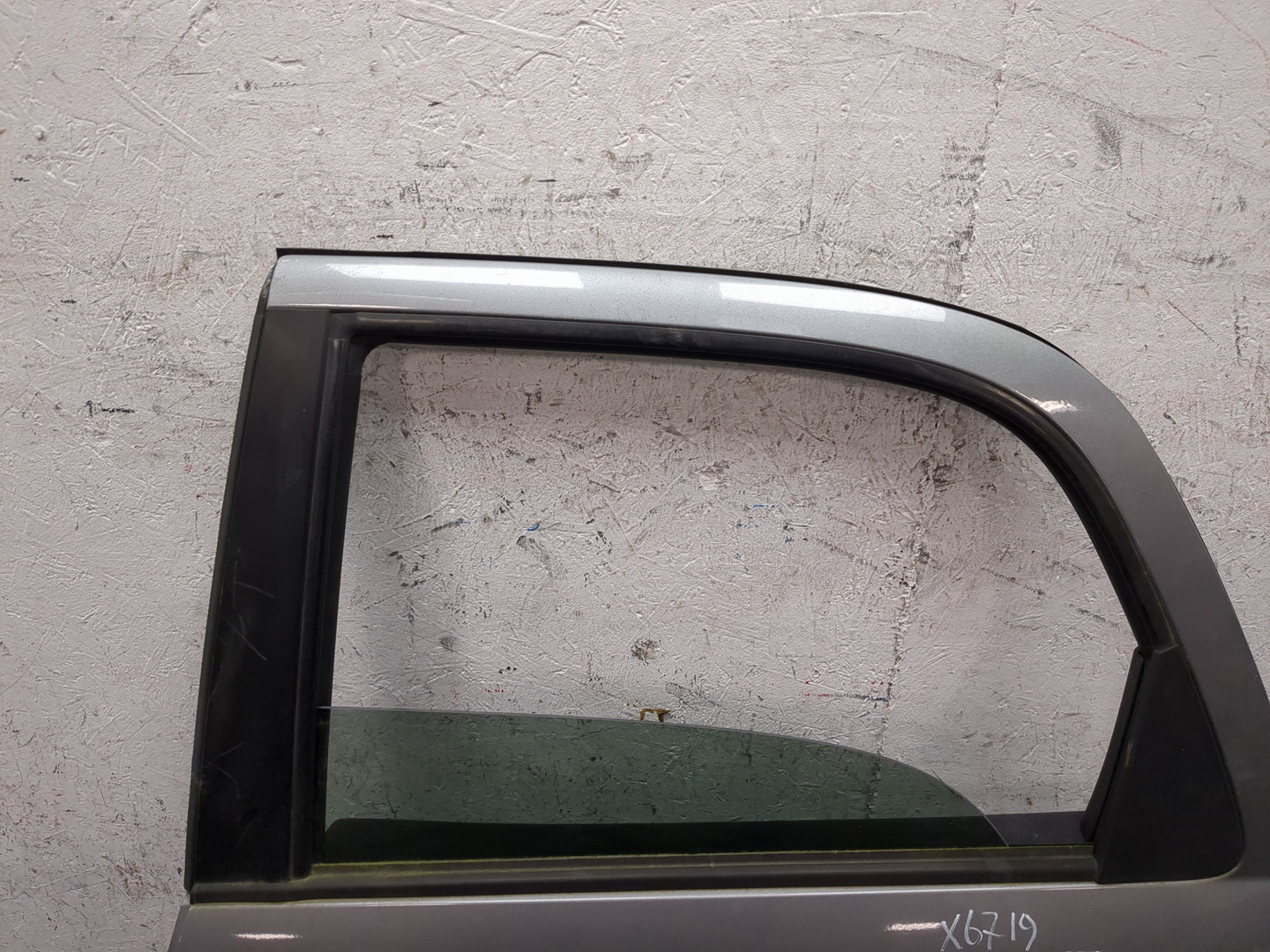 Дверь задняя левая