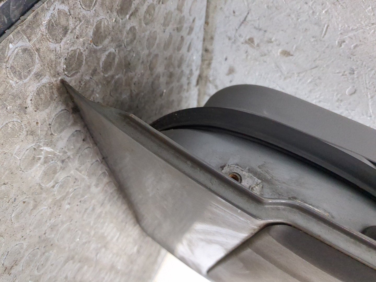 Дверь задняя левая