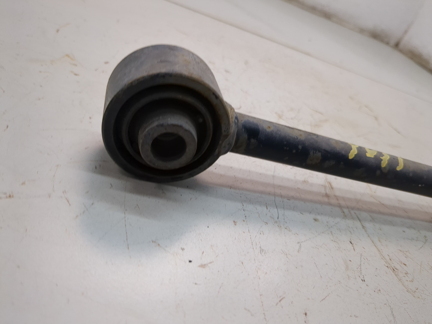 Рычаг задний