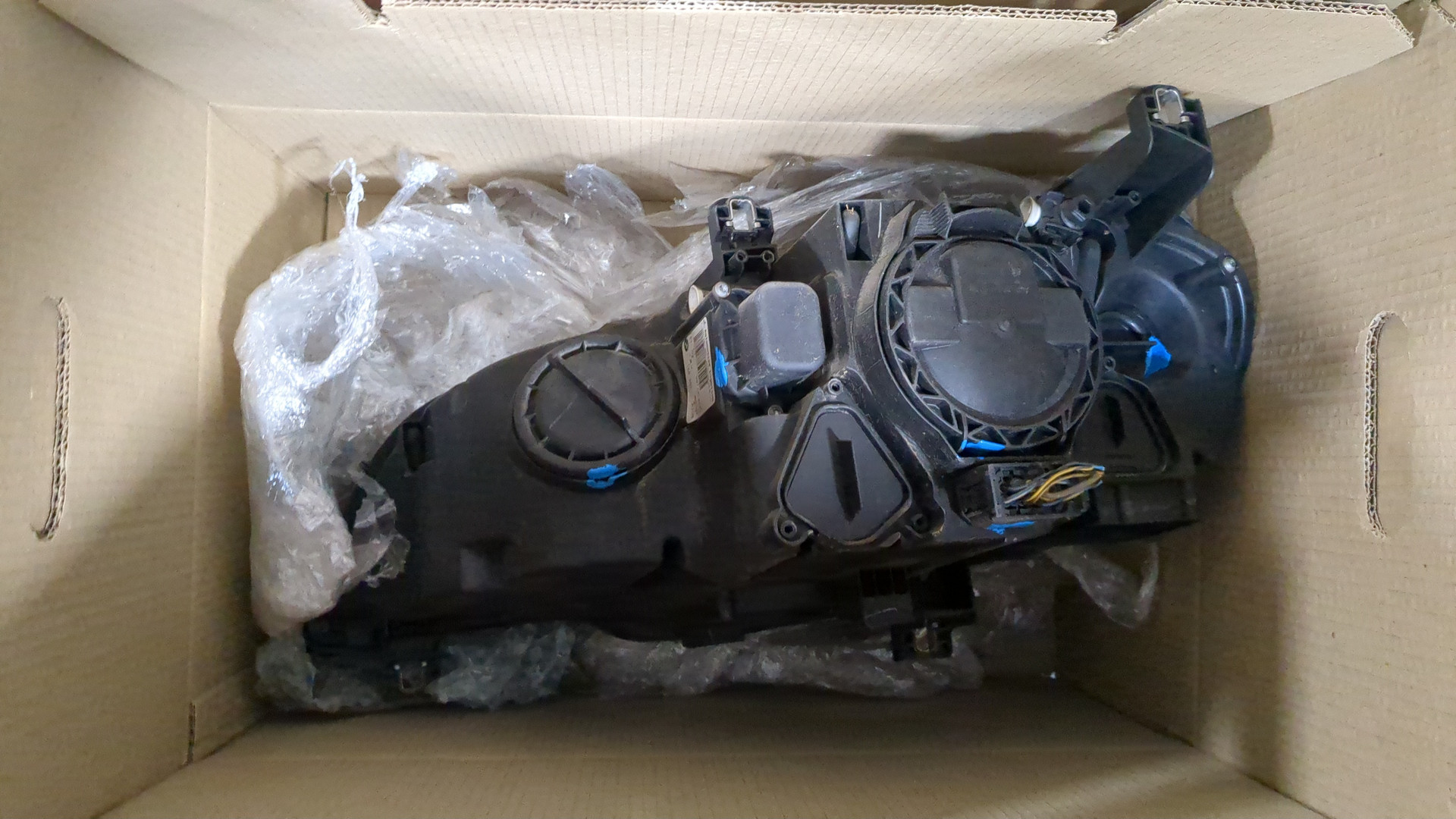 Фара правая