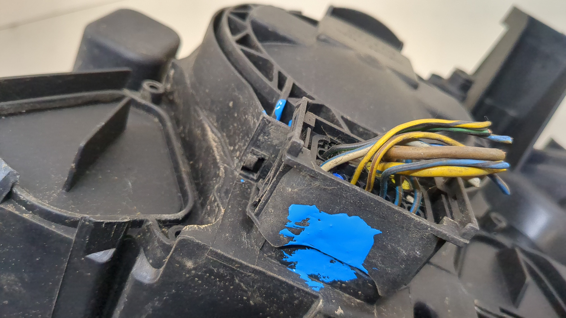 Фара правая