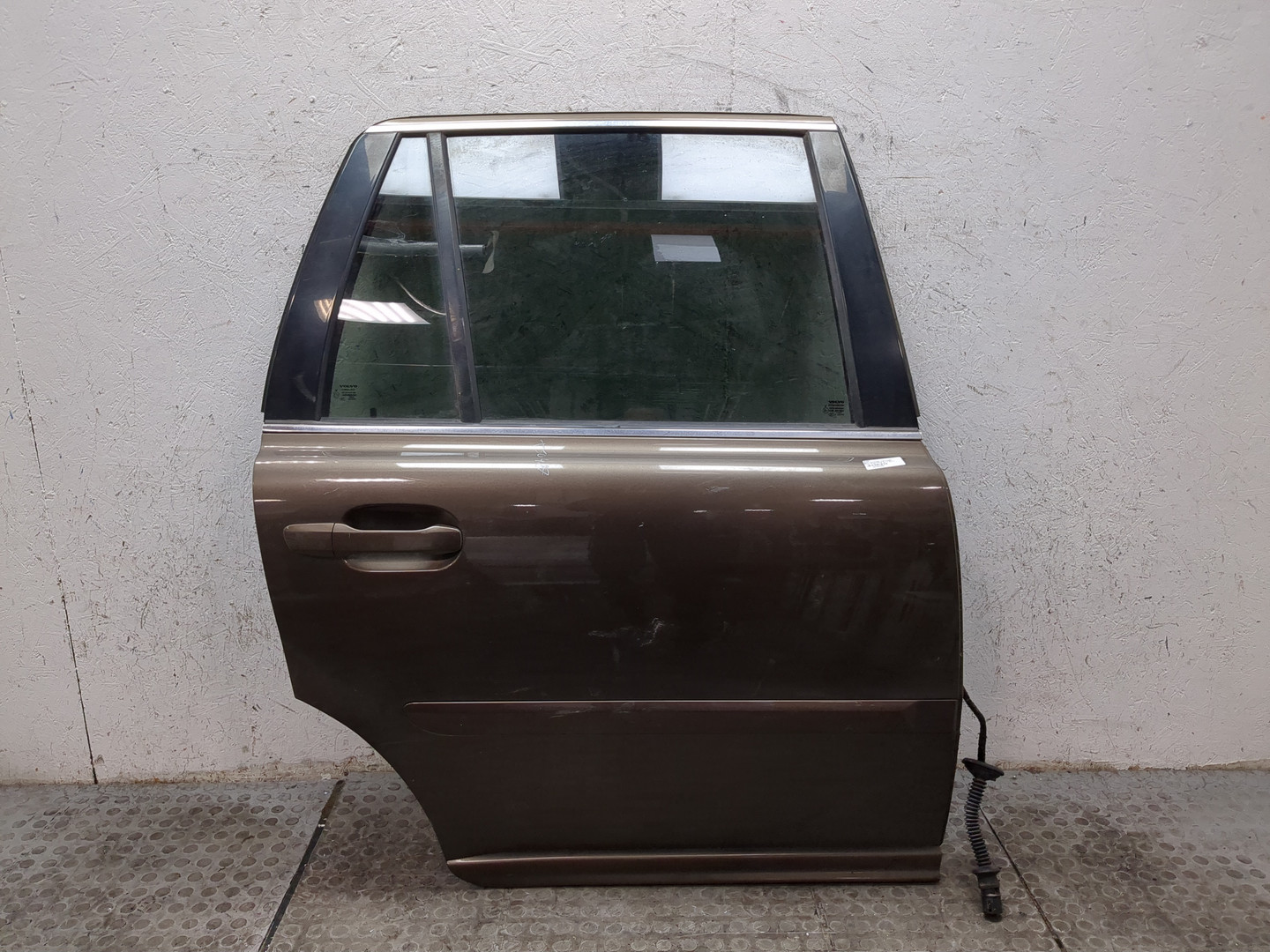 Дверь задняя правая