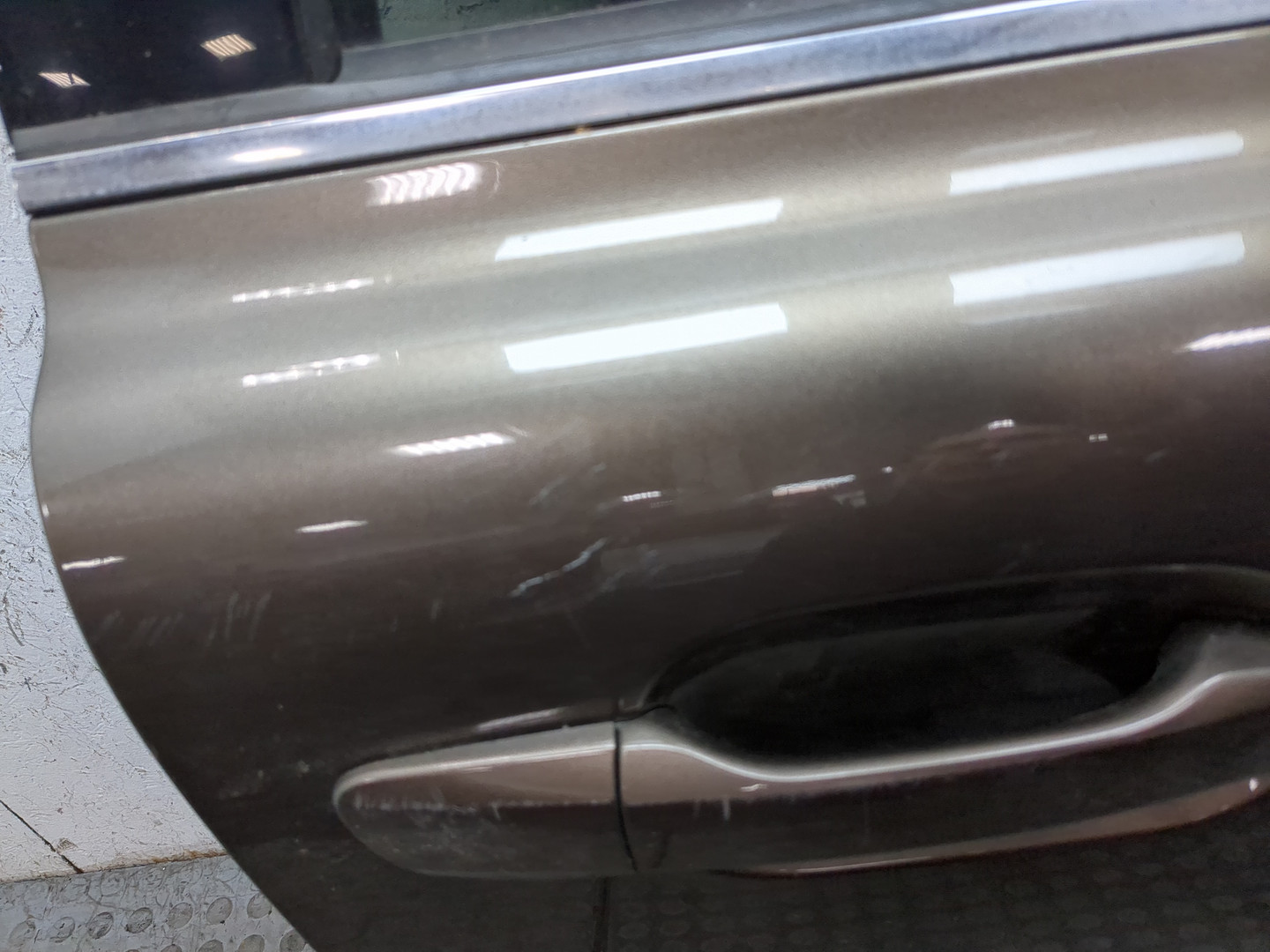 Дверь задняя правая