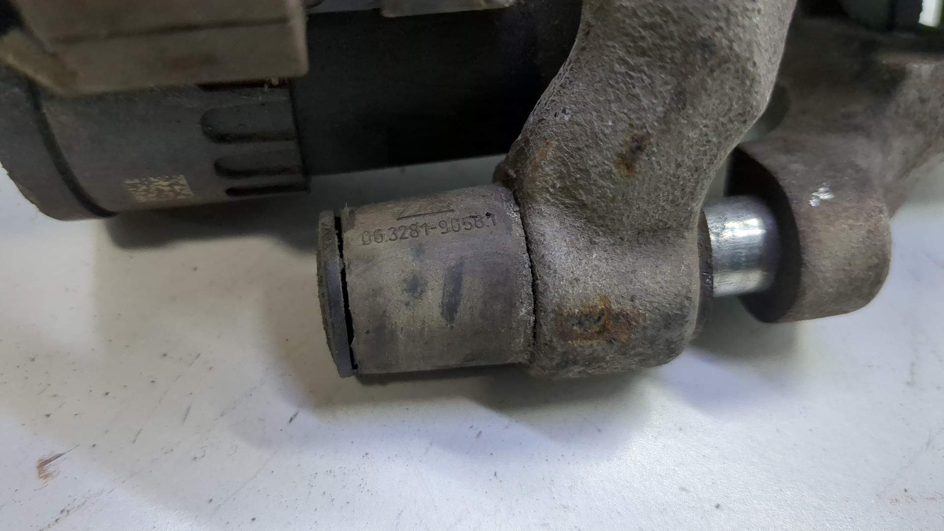 Суппорт задний левый