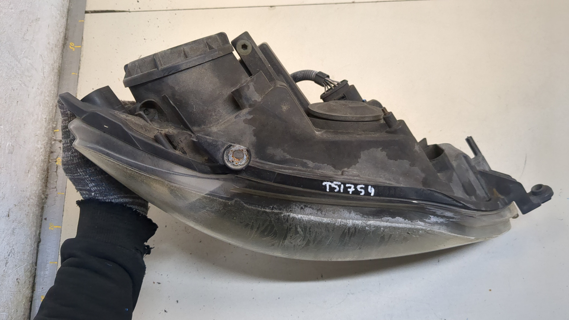 Фара правая