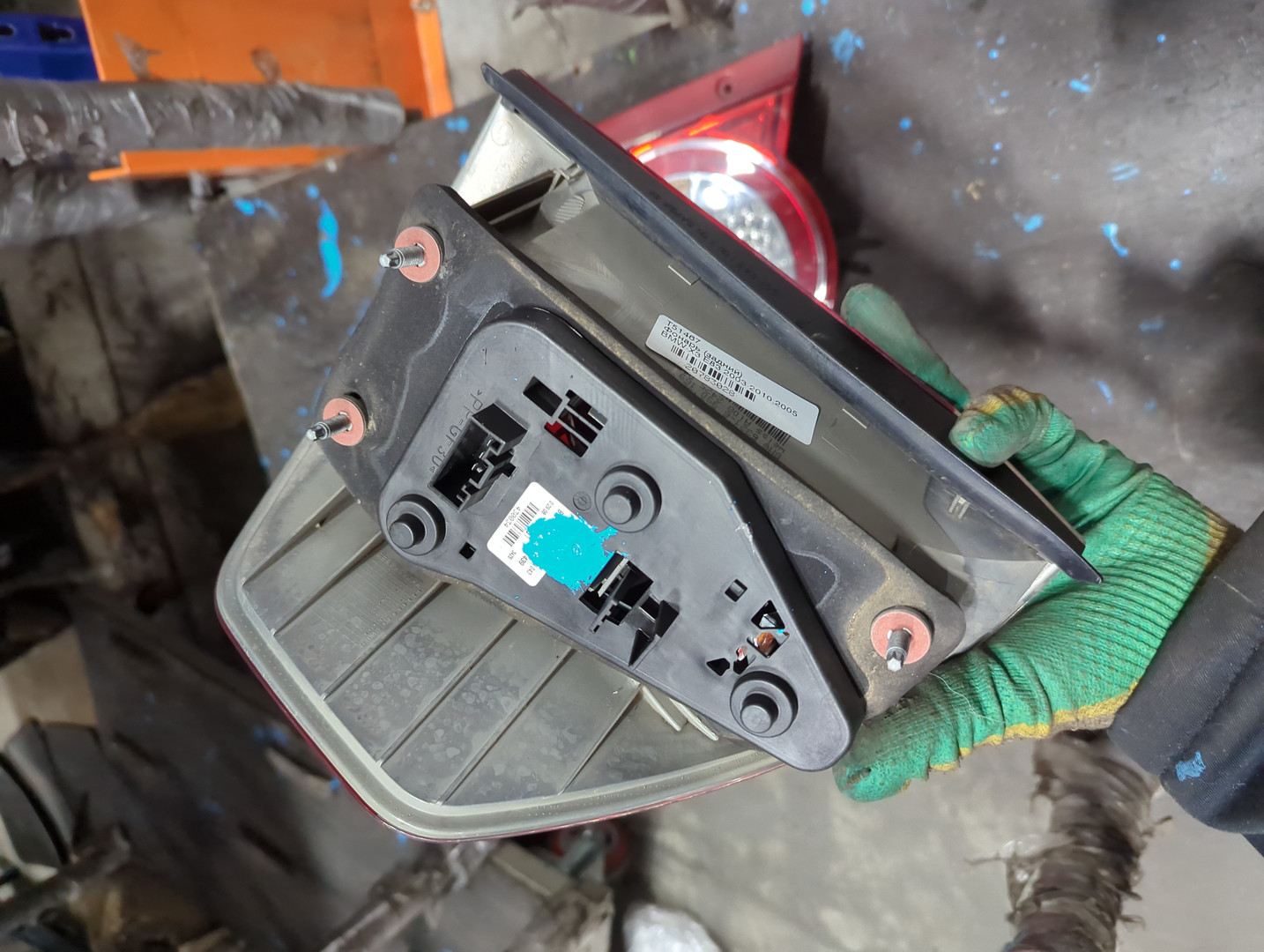 Фонарь задний левый