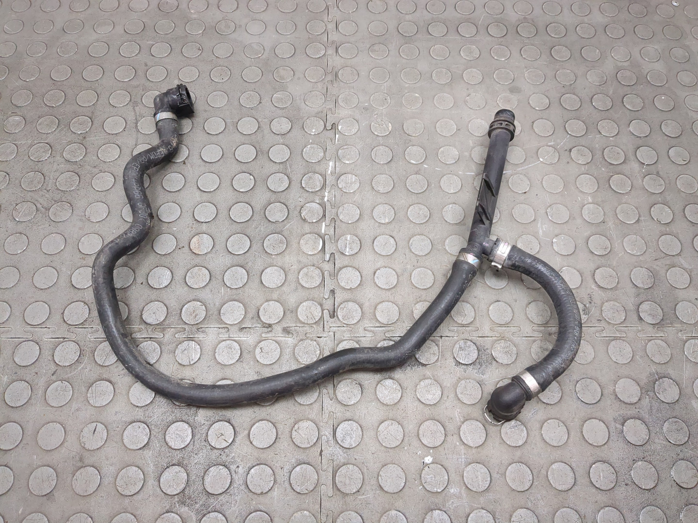 Шланг системы охлаждения