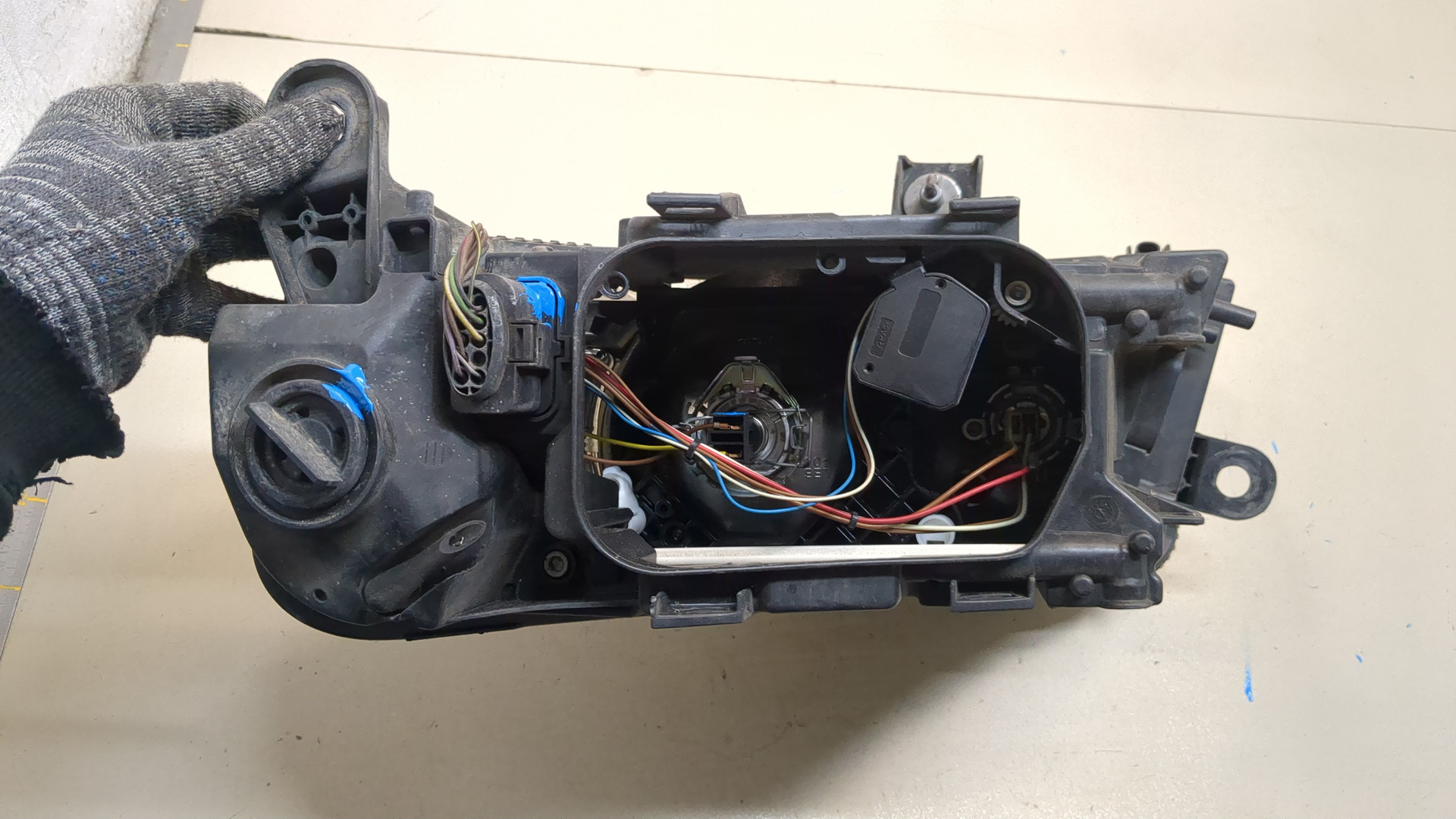 Фара правая