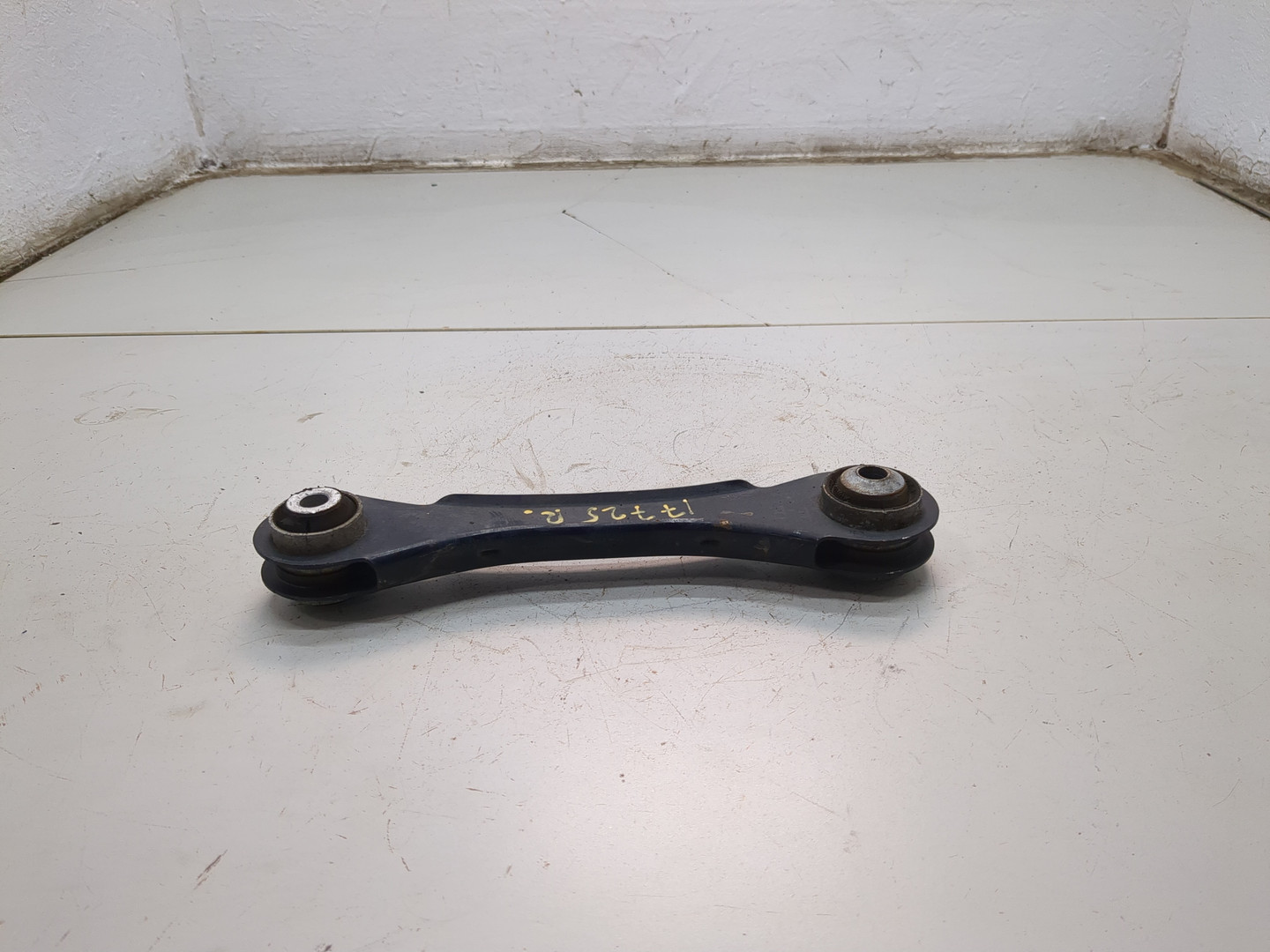 Рычаг задний