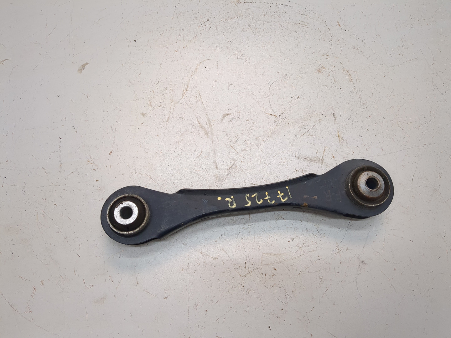 Рычаг задний