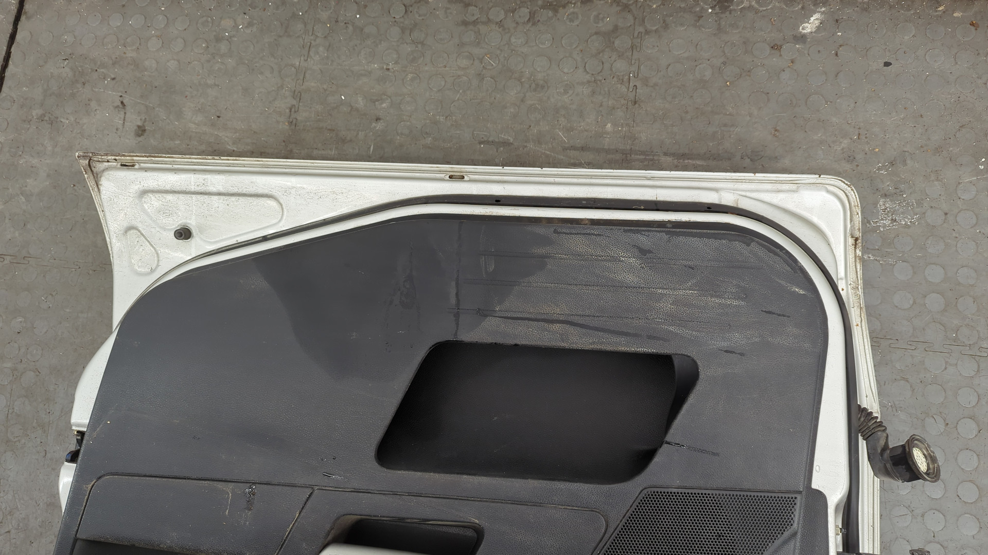 Дверь передняя правая