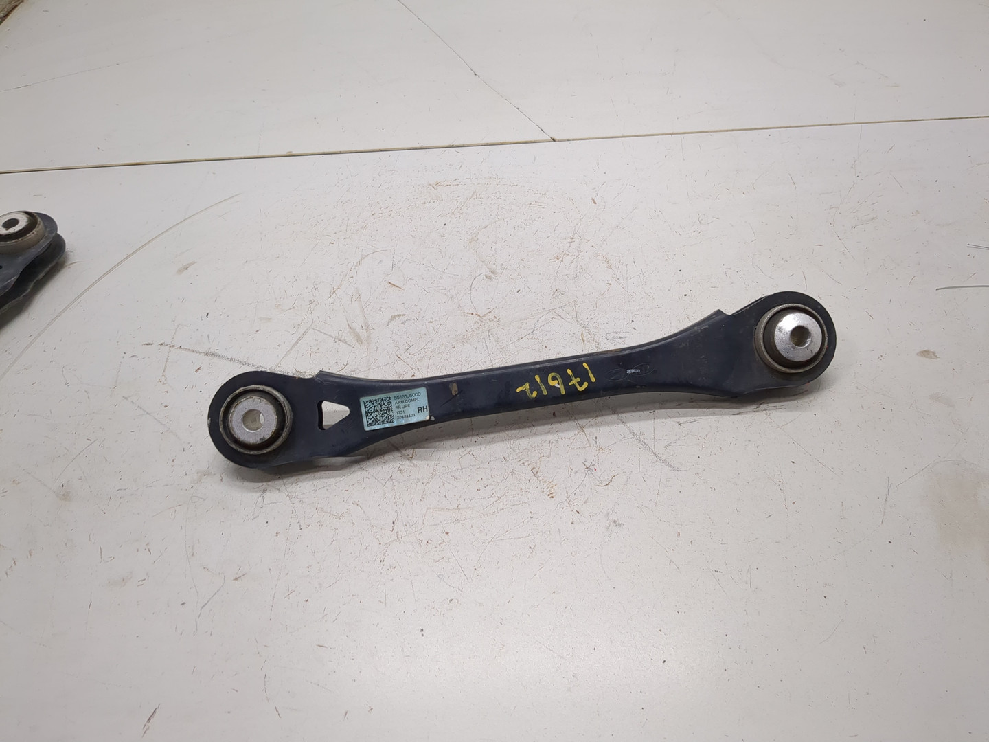 Рычаг задний