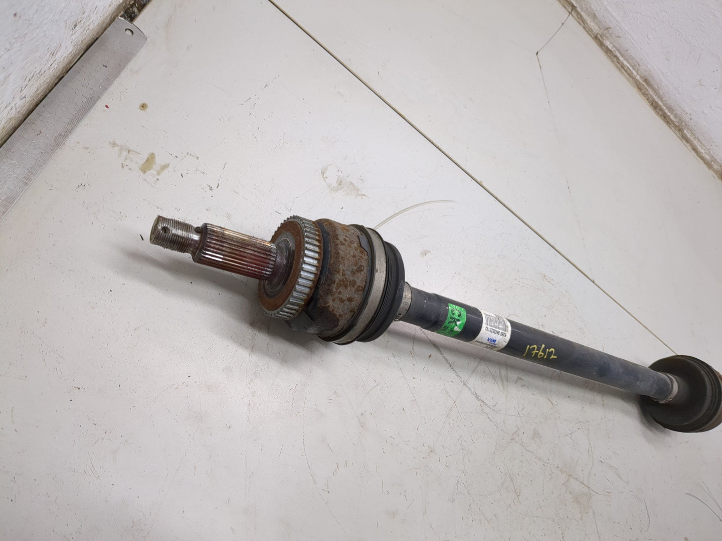 Полуось задняя правая