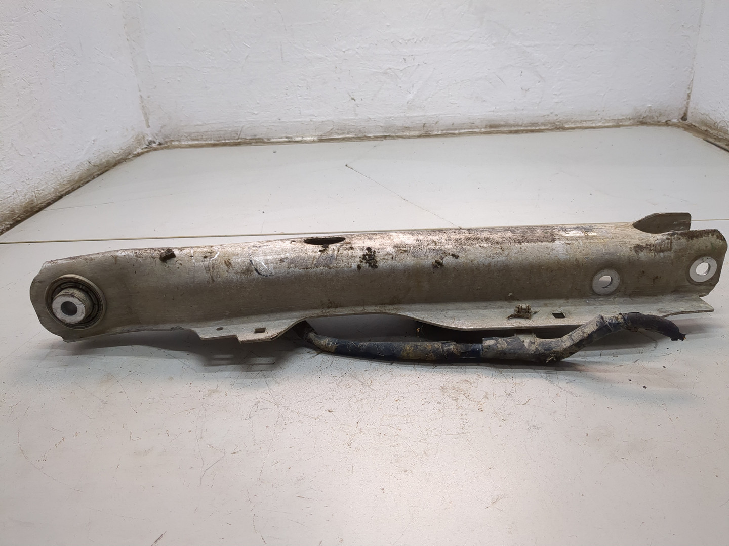 Рычаг задний