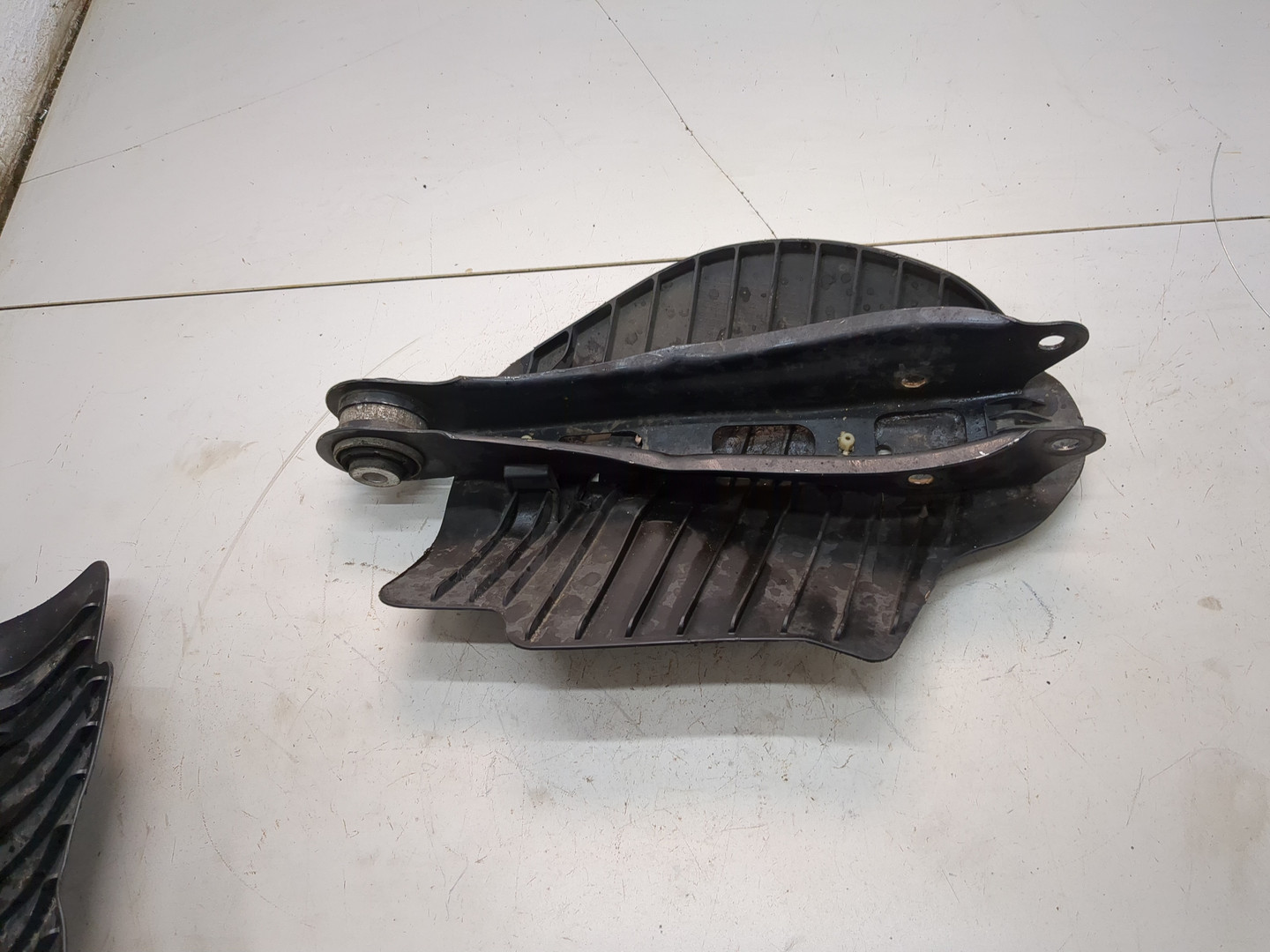 Рычаг задний