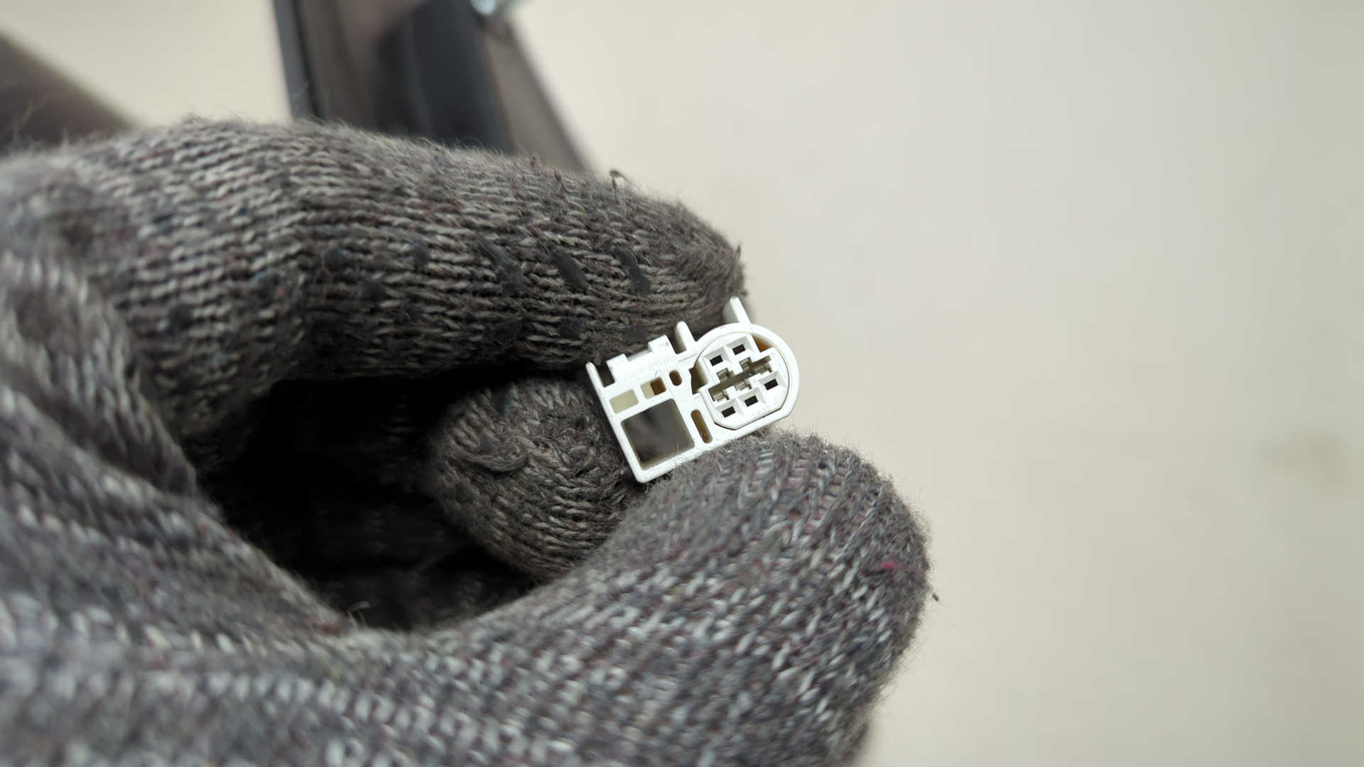 Зеркало левое электрическое