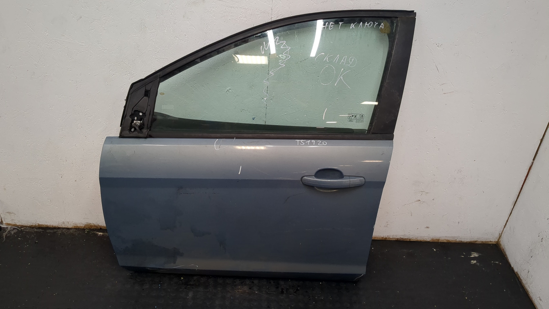 Дверь передняя левая