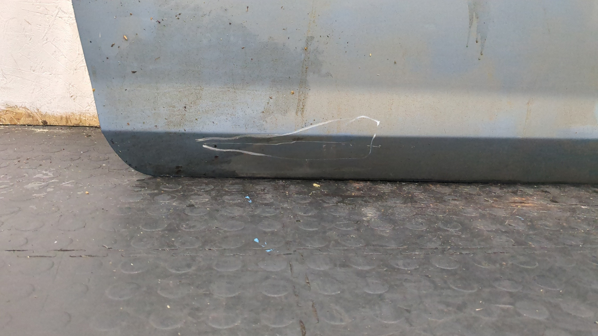 Дверь передняя левая