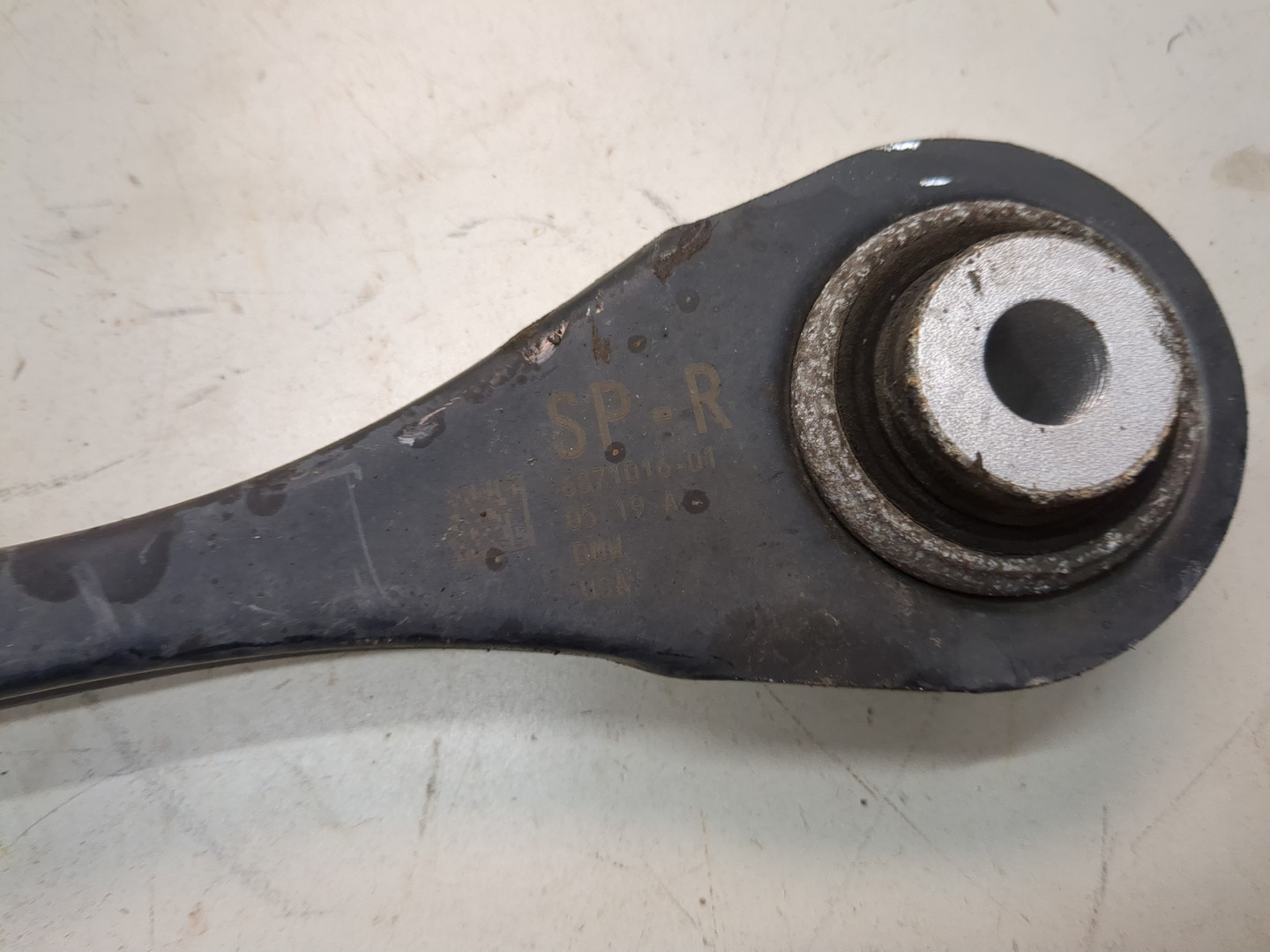 Рычаг задний