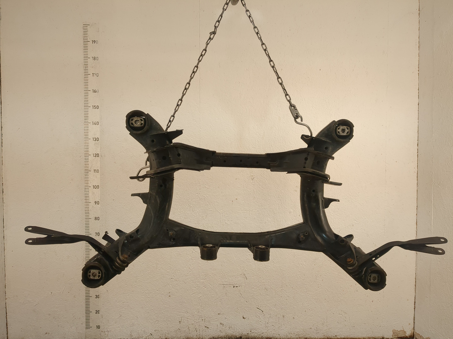 Балка задняя