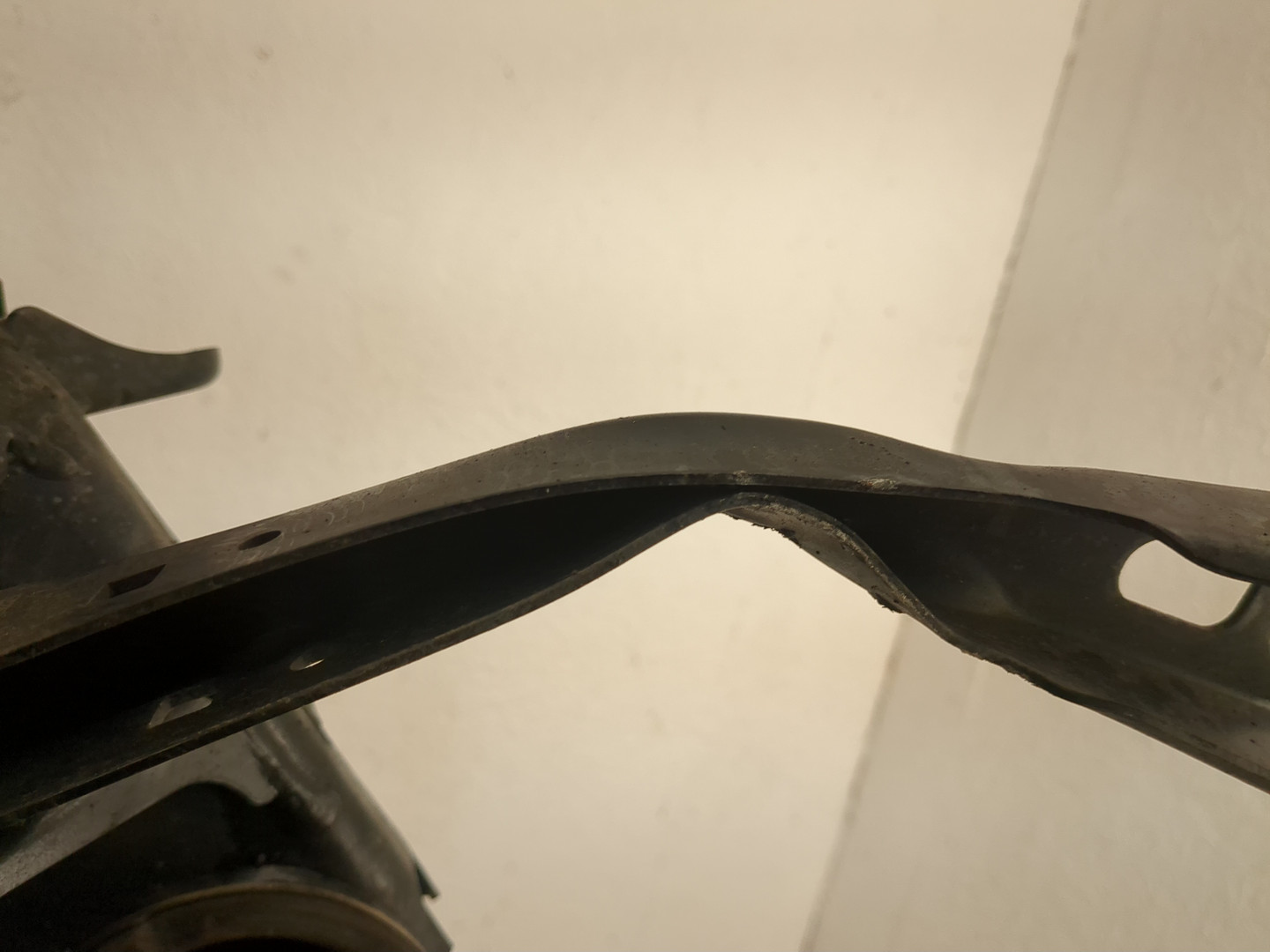 Балка задняя