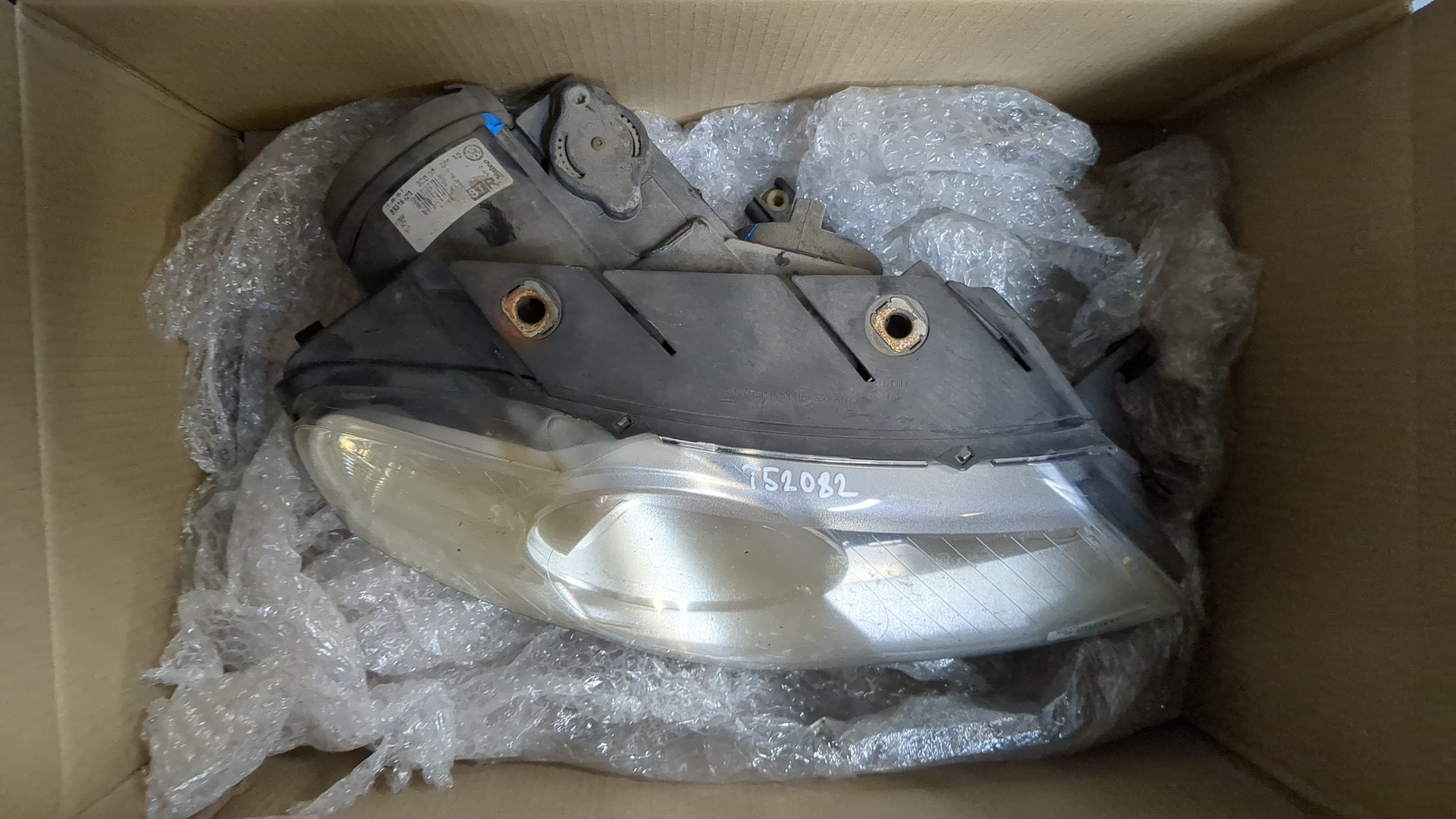 Фара правая