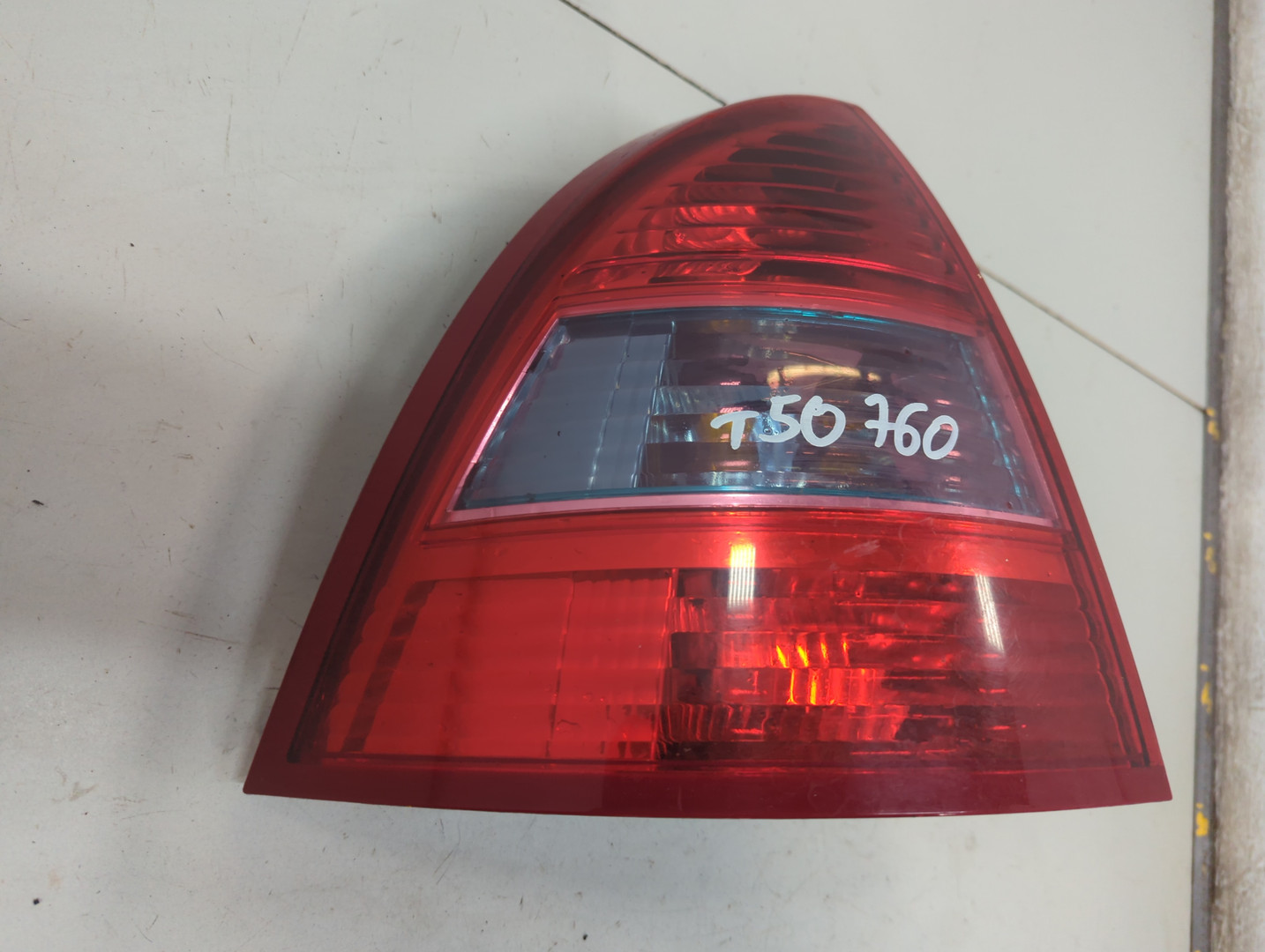 Фонарь задний левый