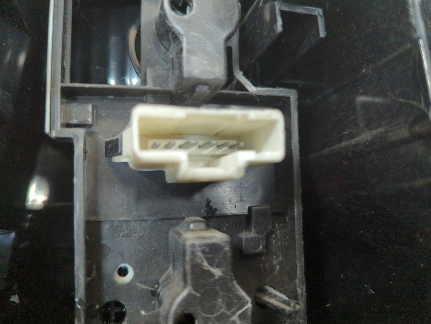 Фонарь задний левый