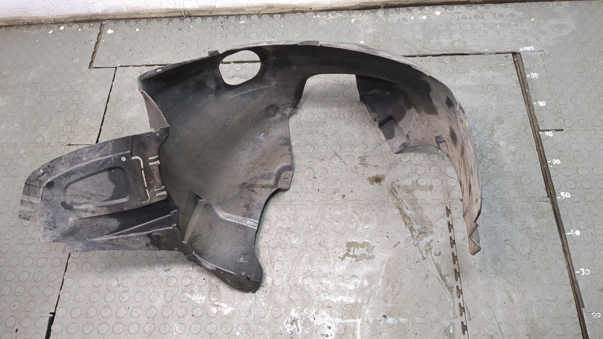 Локер передний левый