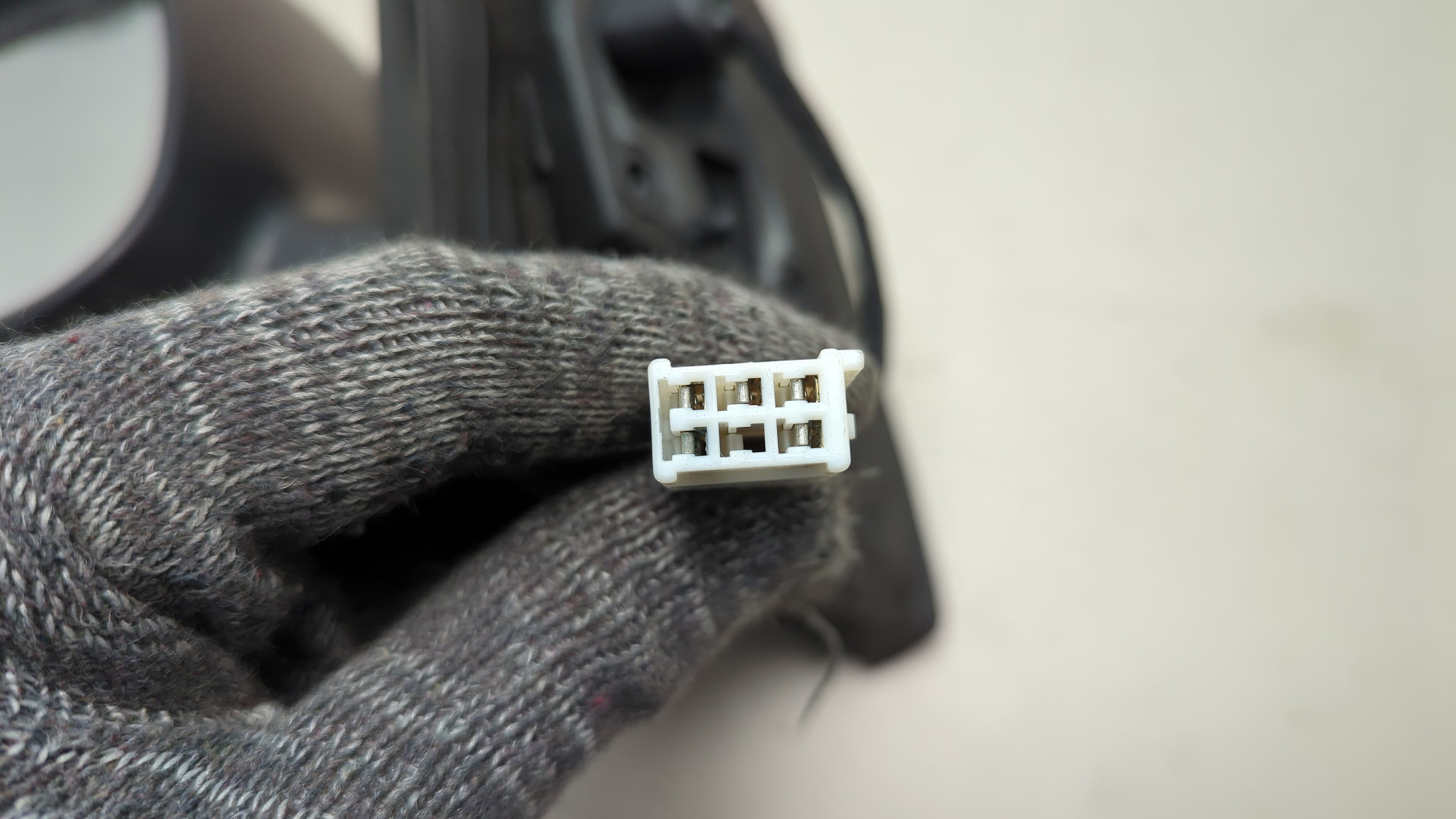 Зеркало левое электрическое