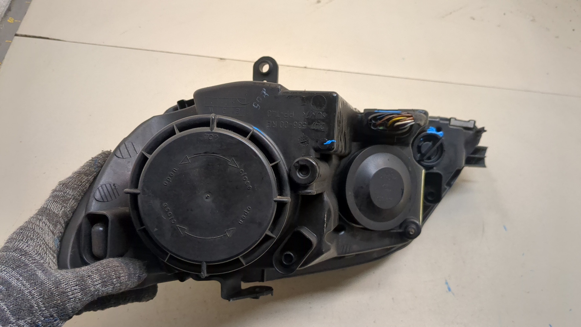 Фара правая