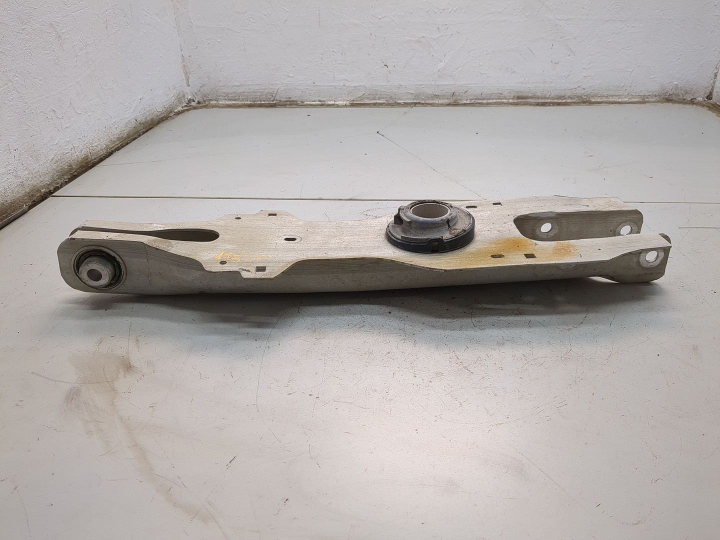 Рычаг задний