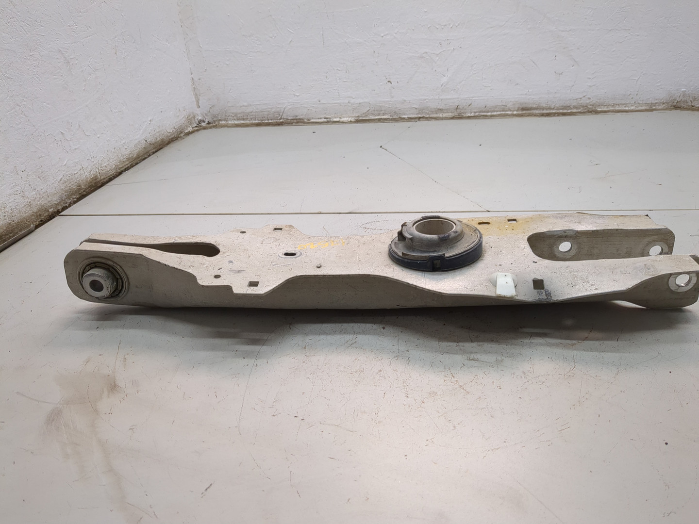 Рычаг задний