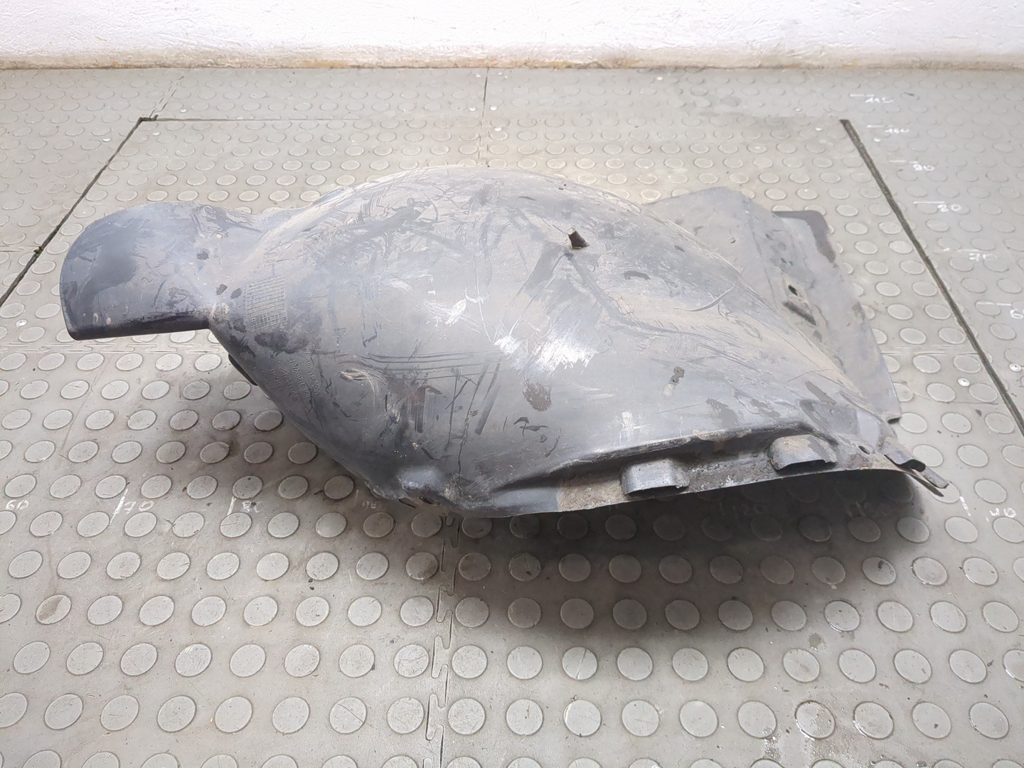 Локер передний левый