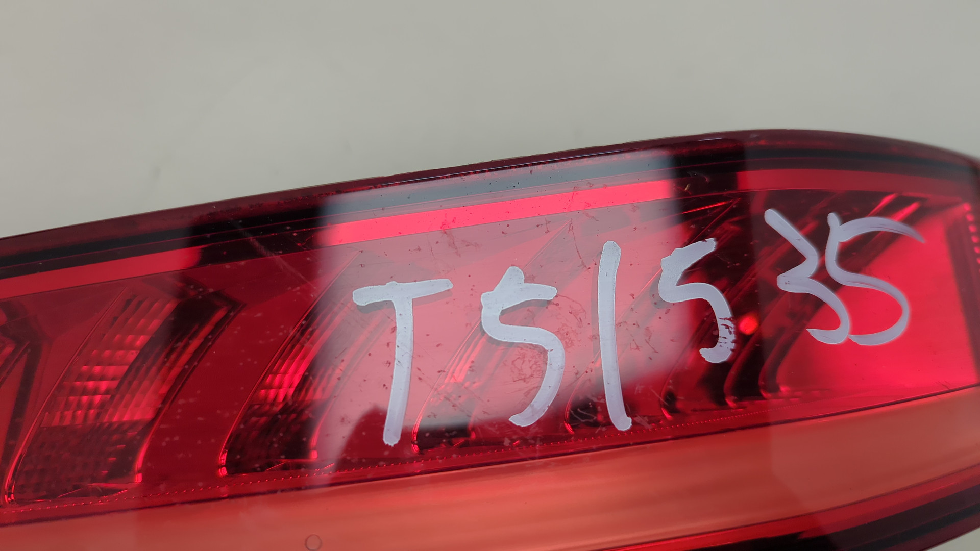 Фонарь задний левый