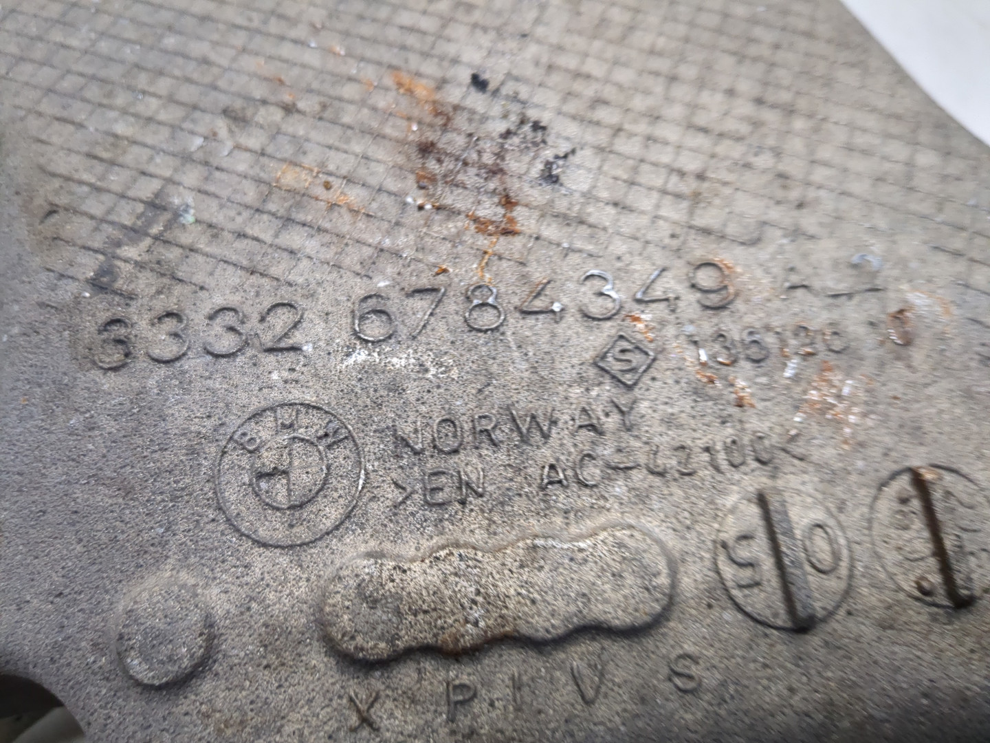 Рычаг задний левый