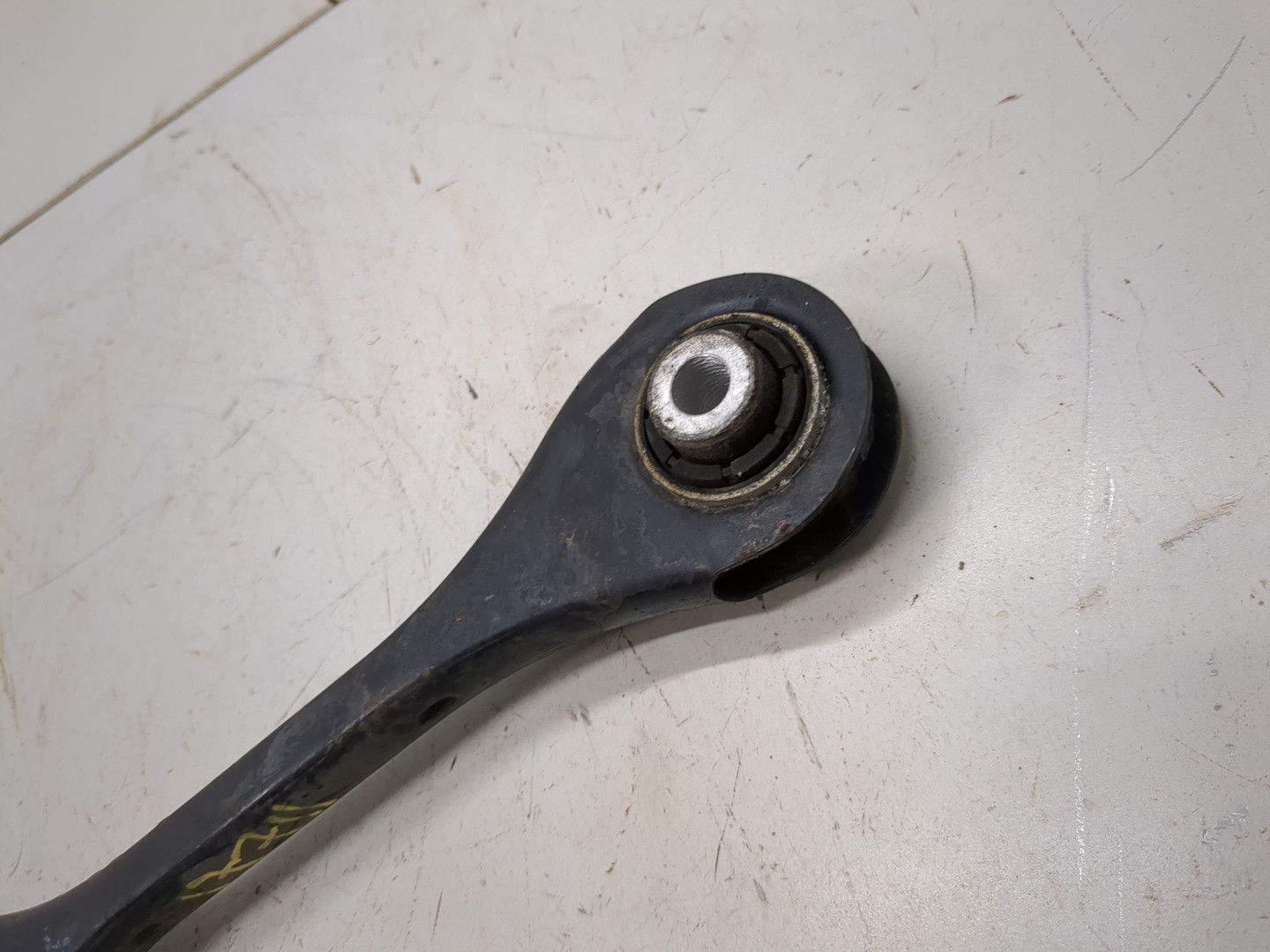 Рычаг задний