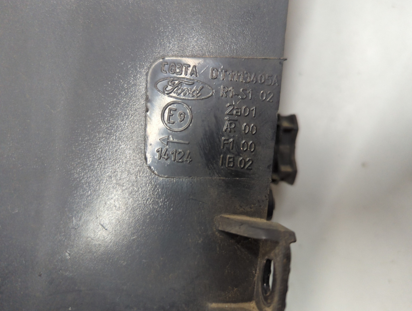 Фонарь задний левый