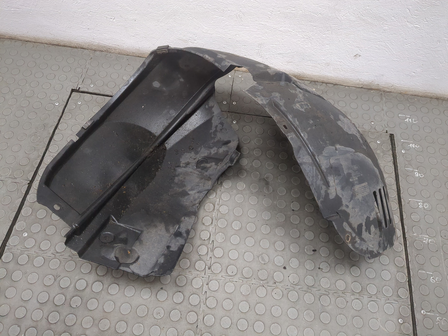 Локер передний правый