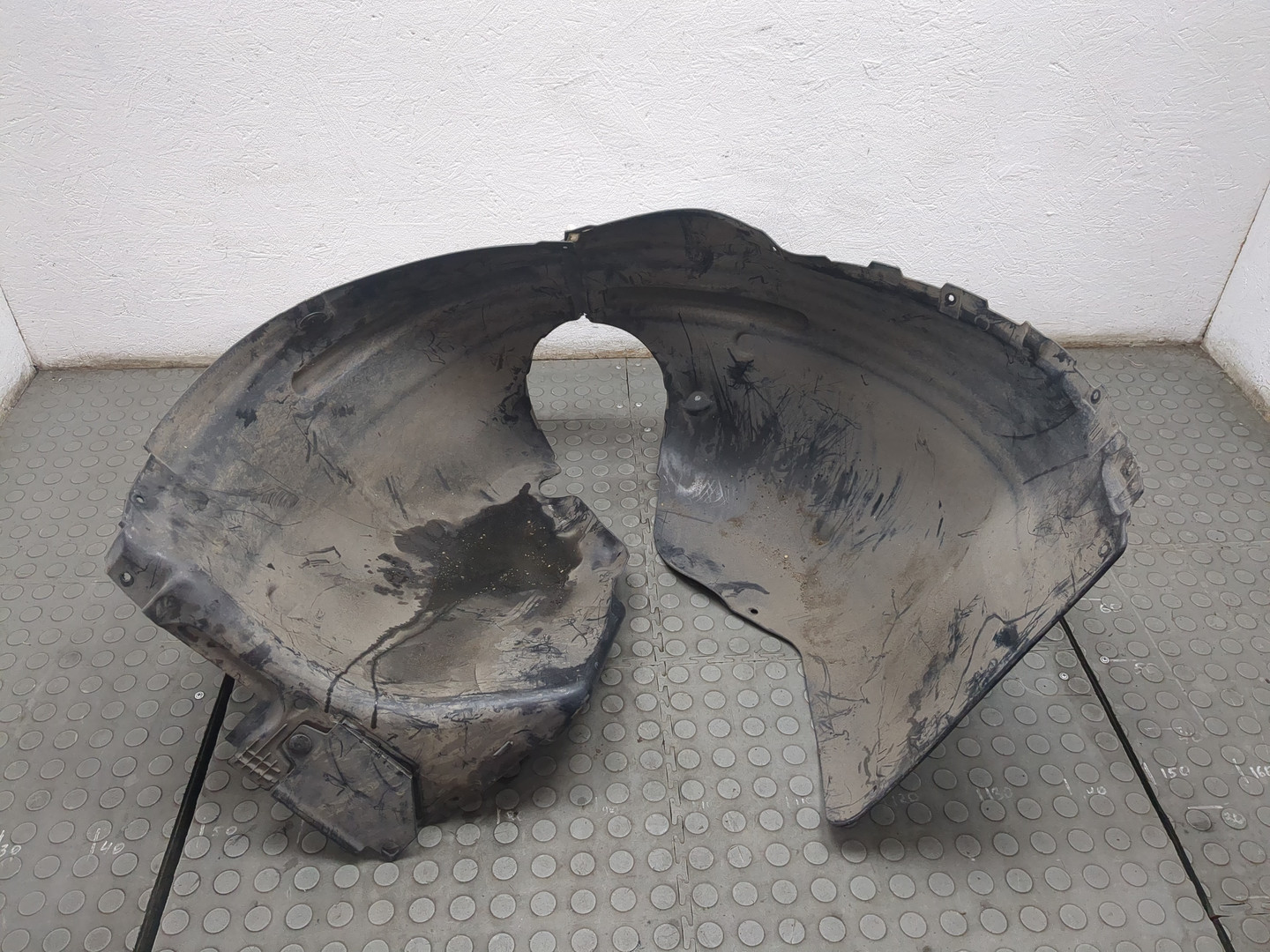 Локер передний правый