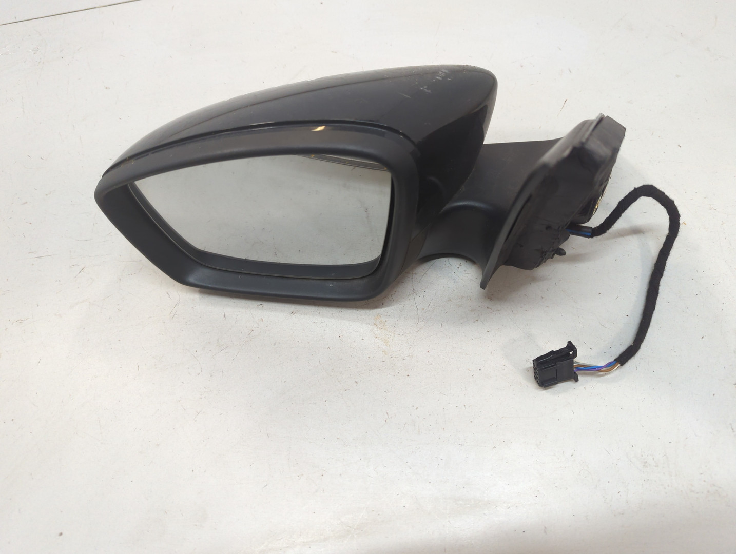 Зеркало левое электрическое