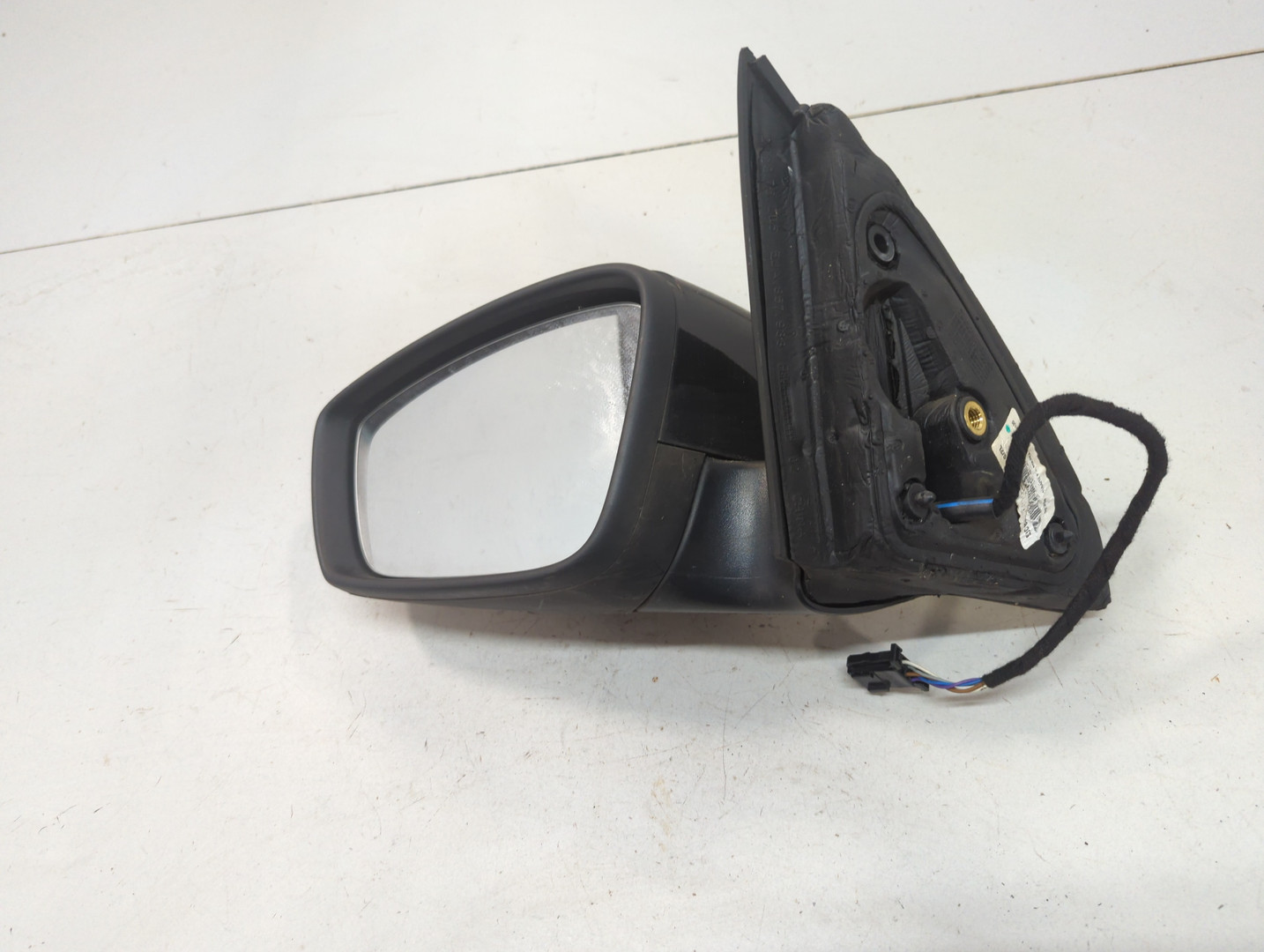 Зеркало левое электрическое