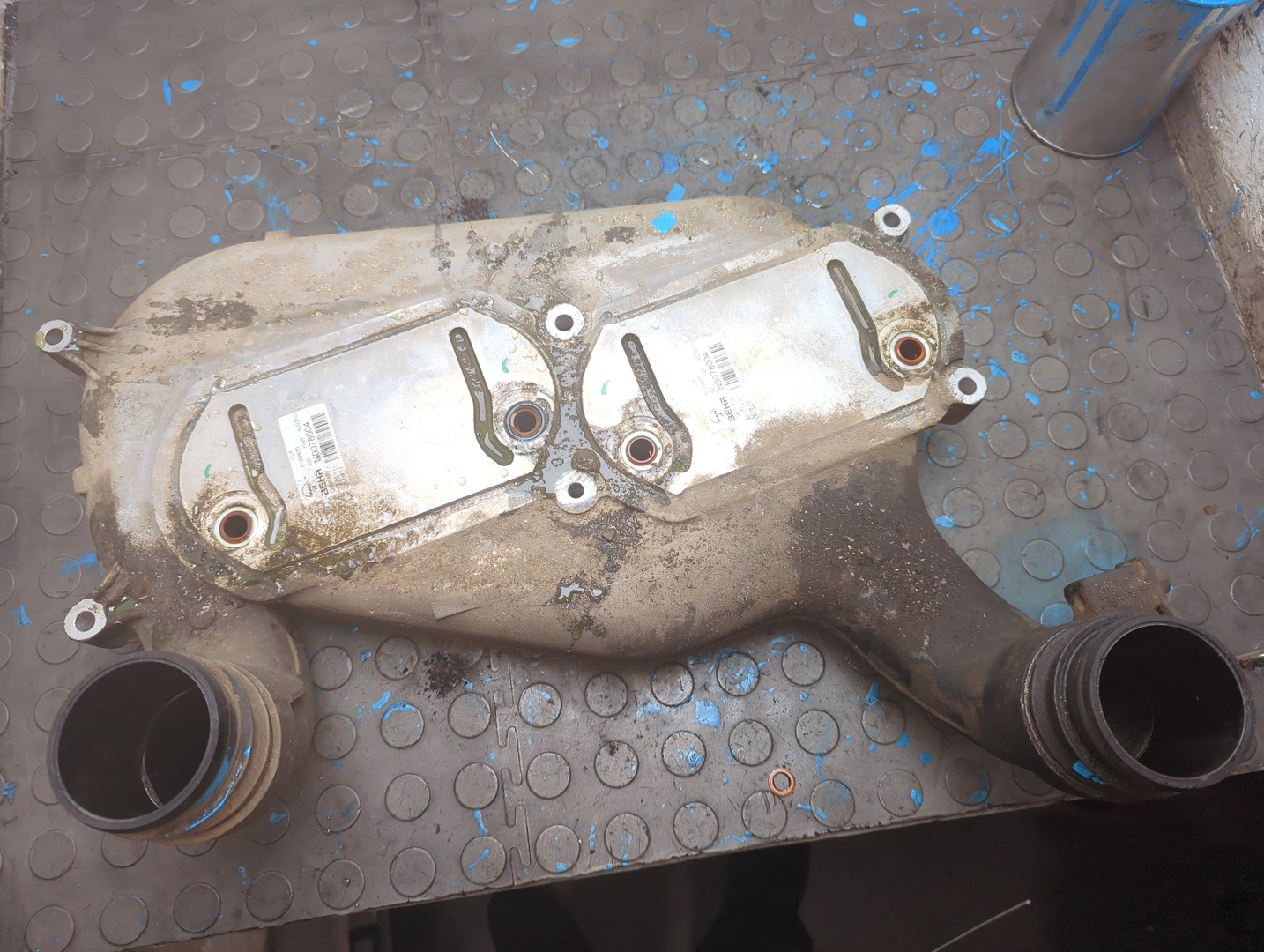 Тройник вентиляции картерных газов