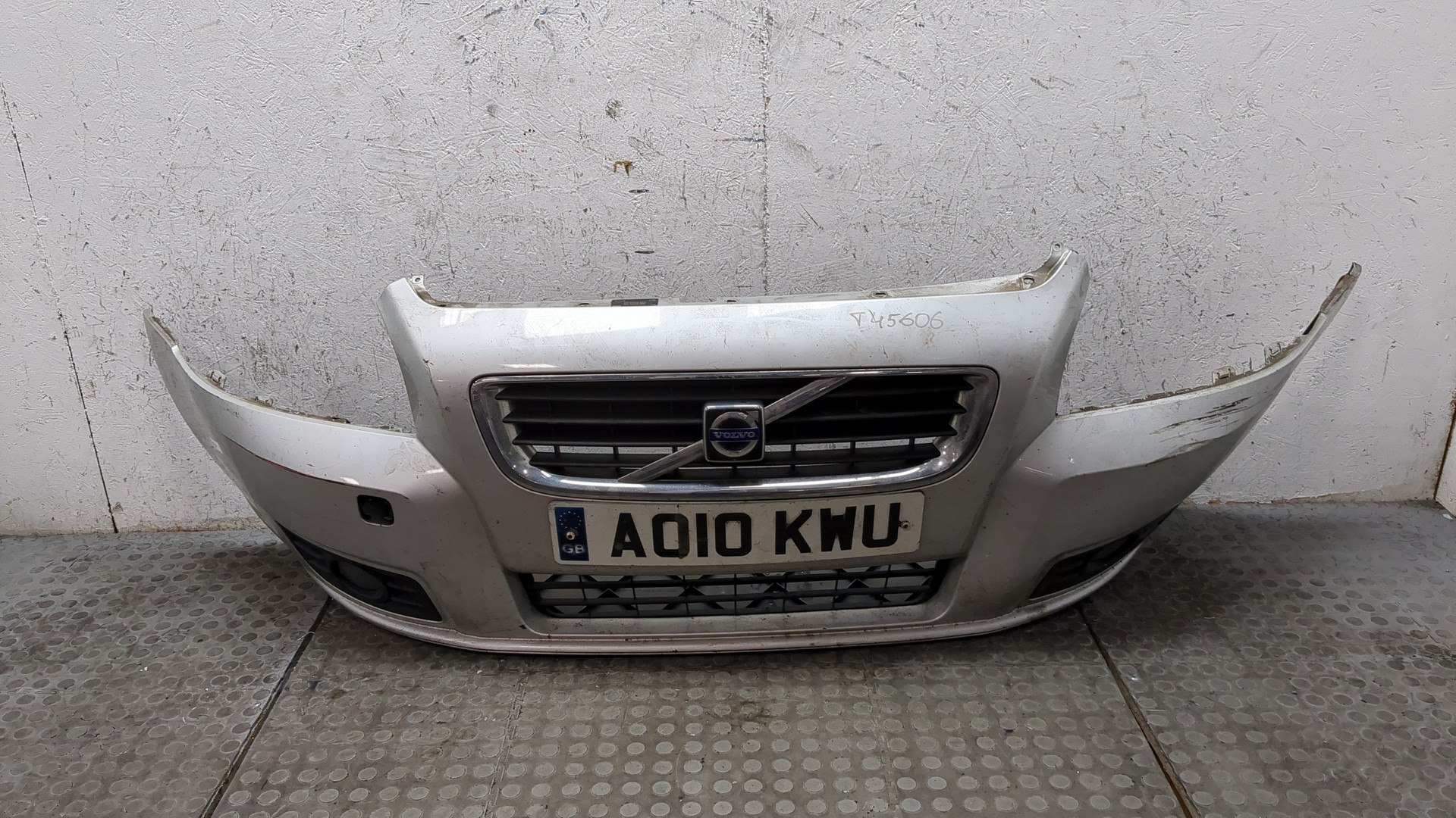 Бампер передний