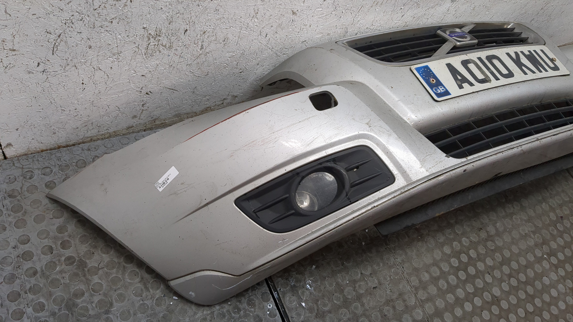 Бампер передний