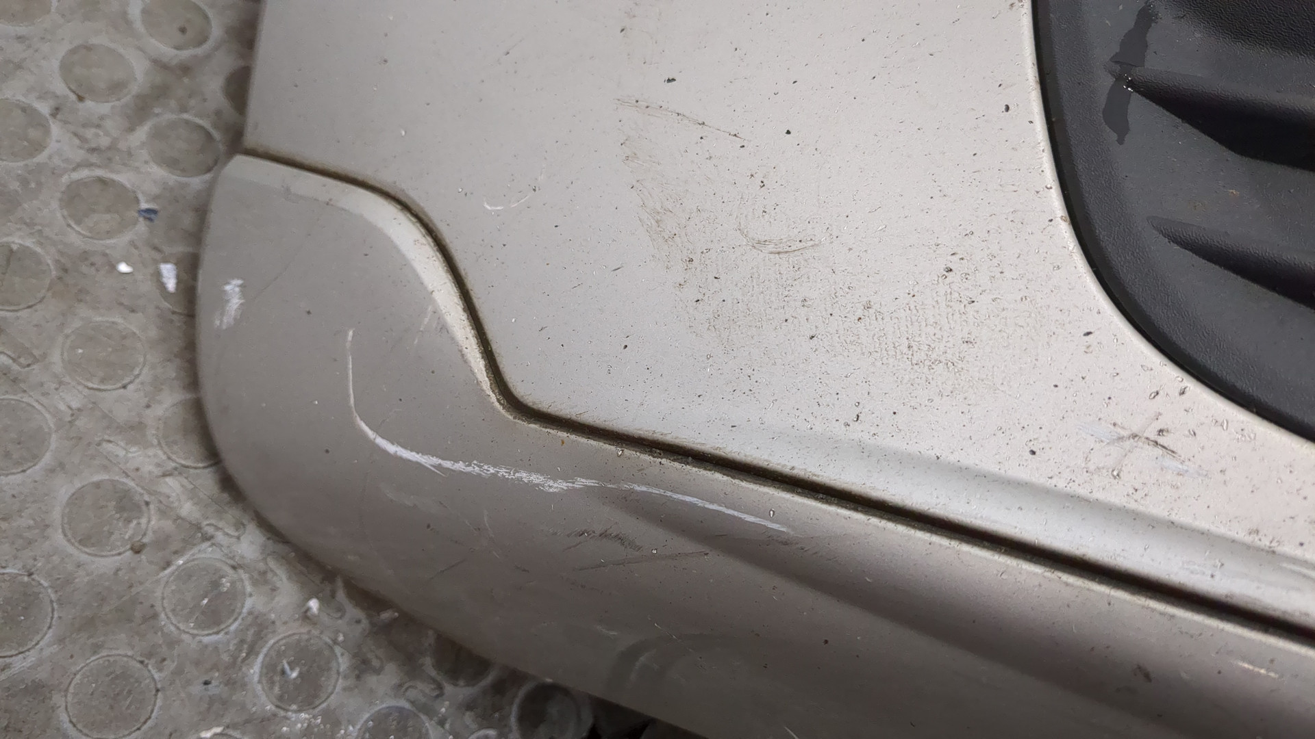 Бампер передний