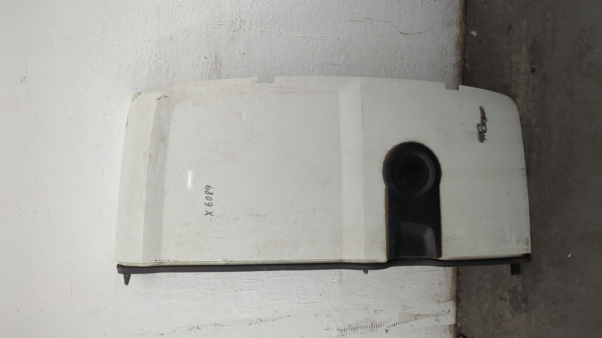 Дверь багажника правая