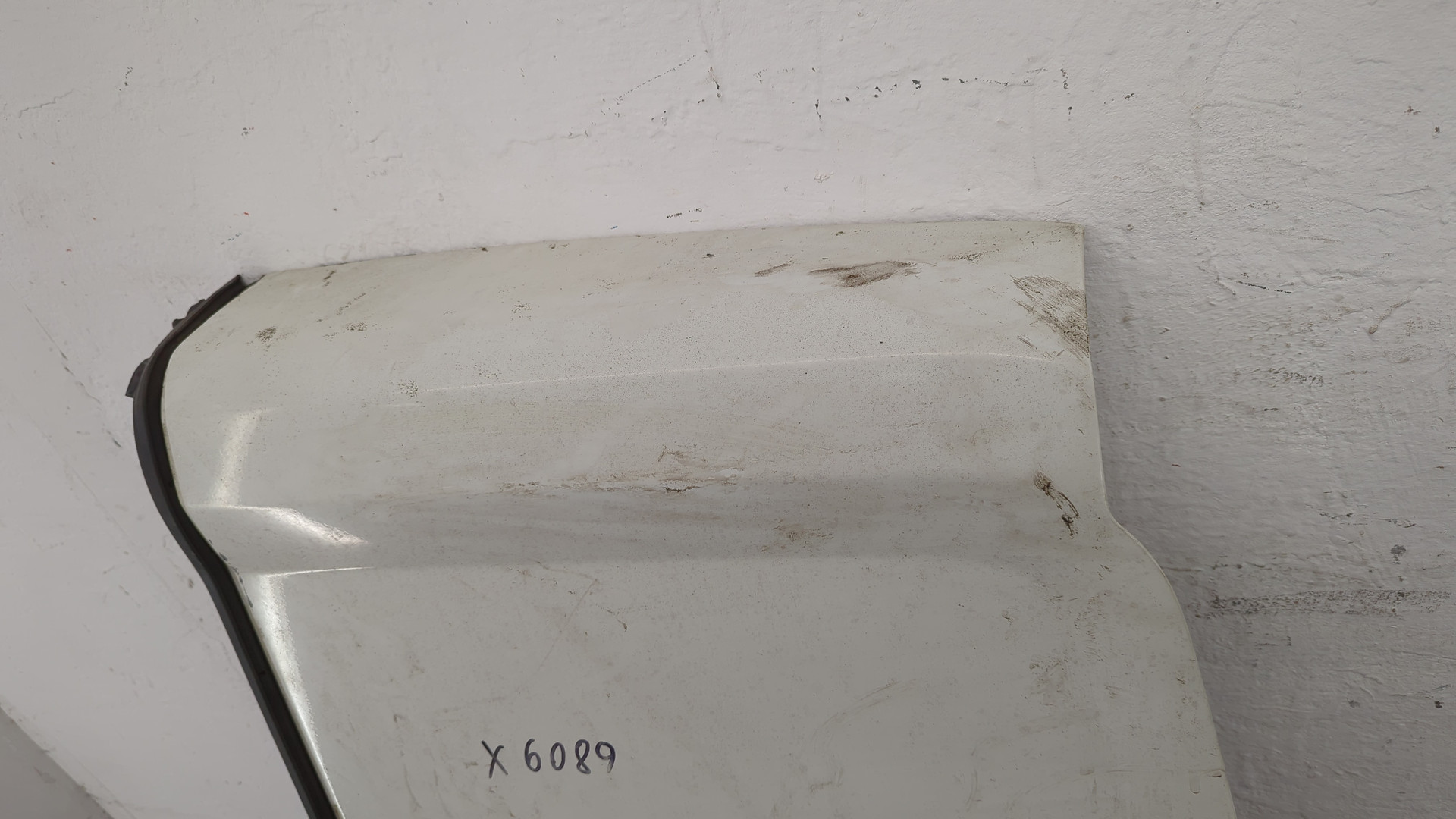 Дверь багажника правая