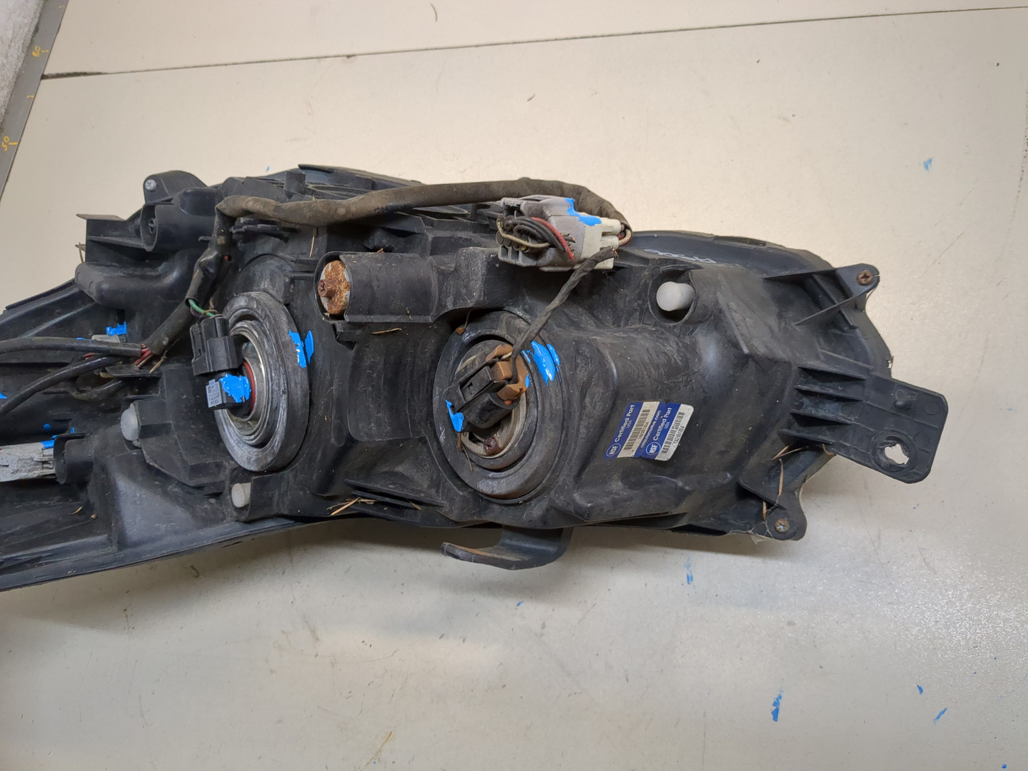 Фара правая